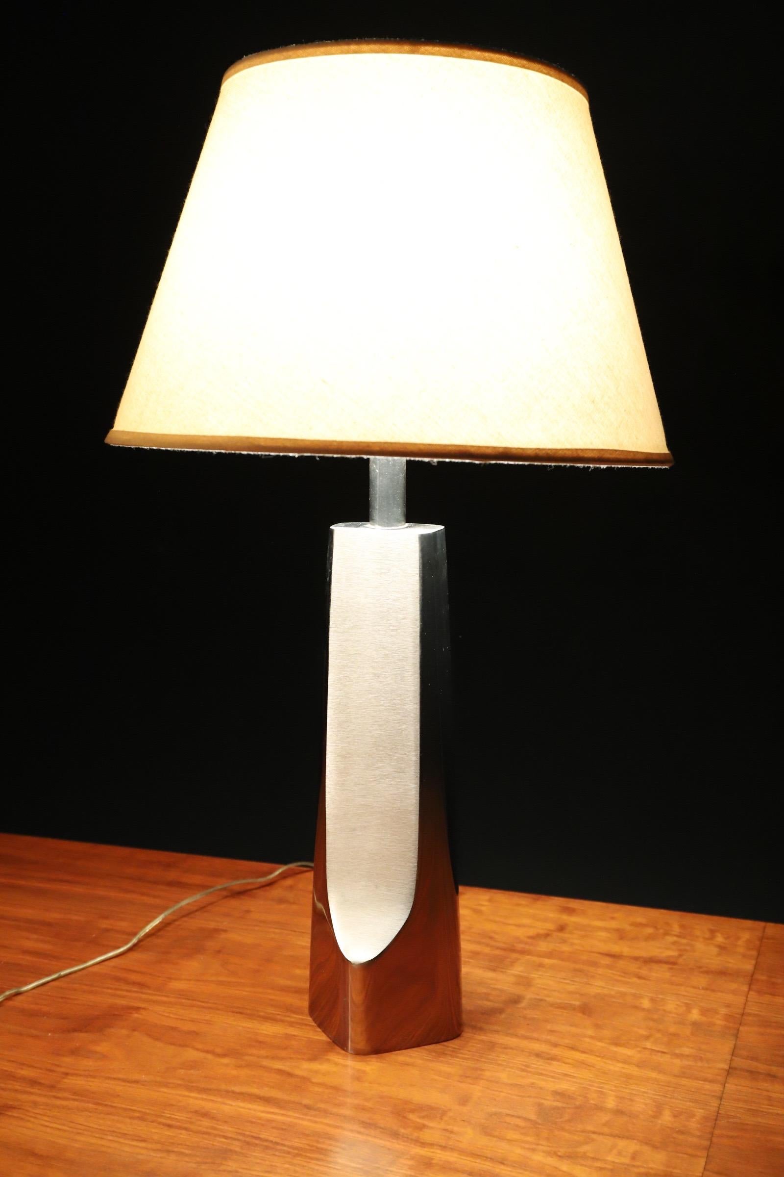 Pair of Modern Lamps by Laurel Lamp Co 8