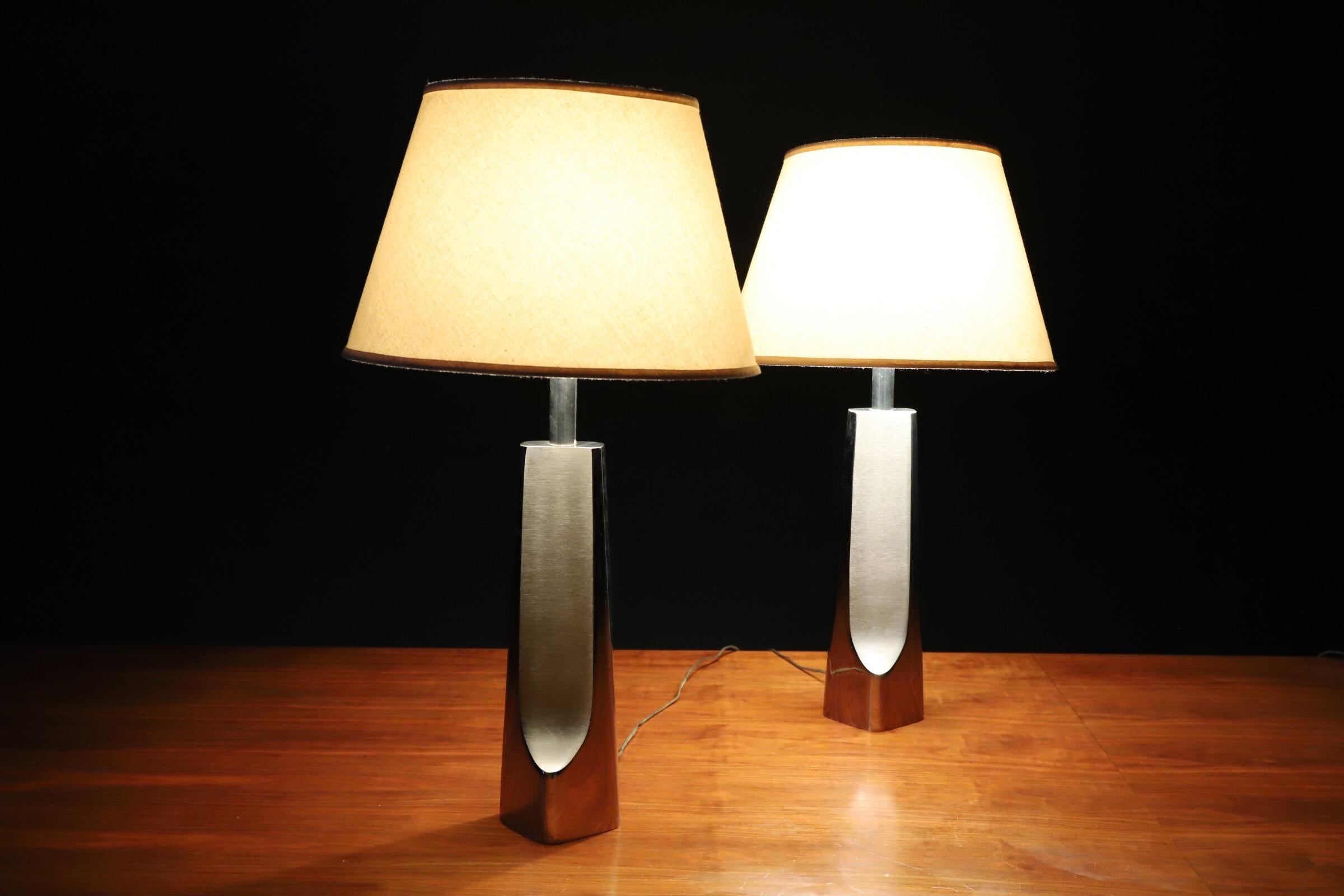 Mid-Century Modern Pair of Modern Lamps by Laurel Lamp Co
