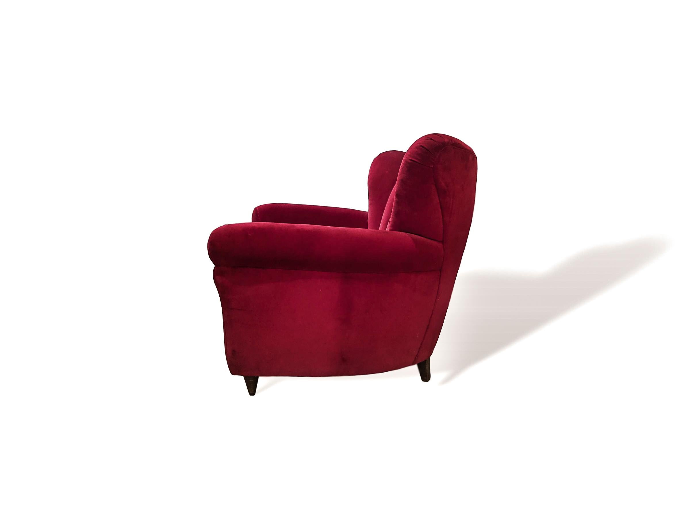 Mid-20th Century Pair of Modern Lounge Chairs attributed to Guglielmo Ulrich, Italian, circa 1940