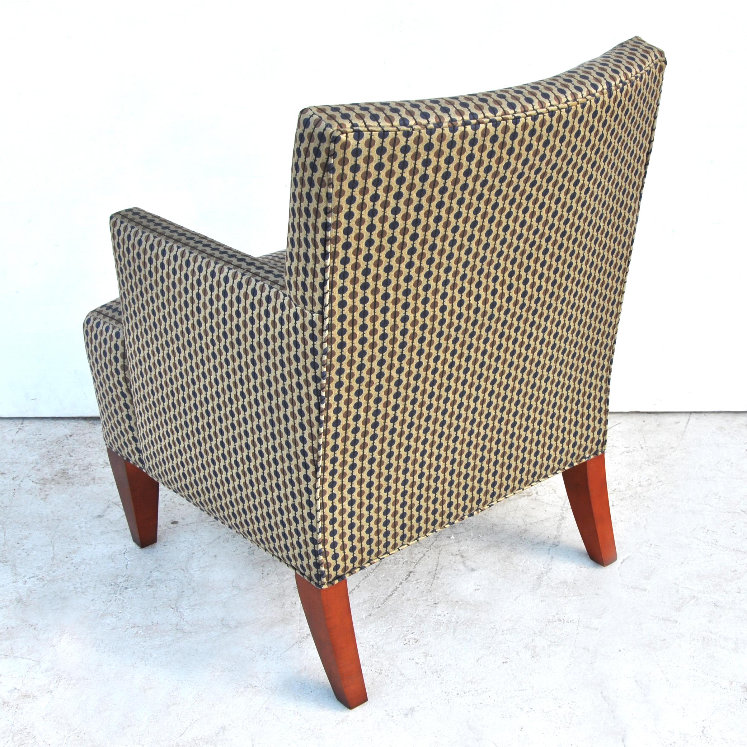 Tissu Paire de chaises longues modernes par Hickory Furniture en vente