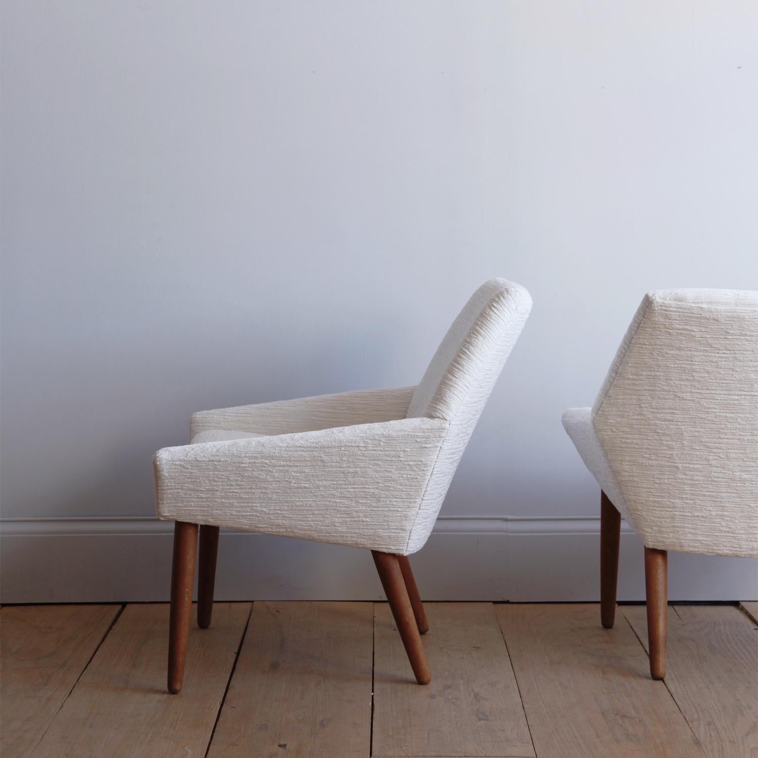20th Century Pair of Modern Lounge Chairs by Poul Thorsbjerg For Sale