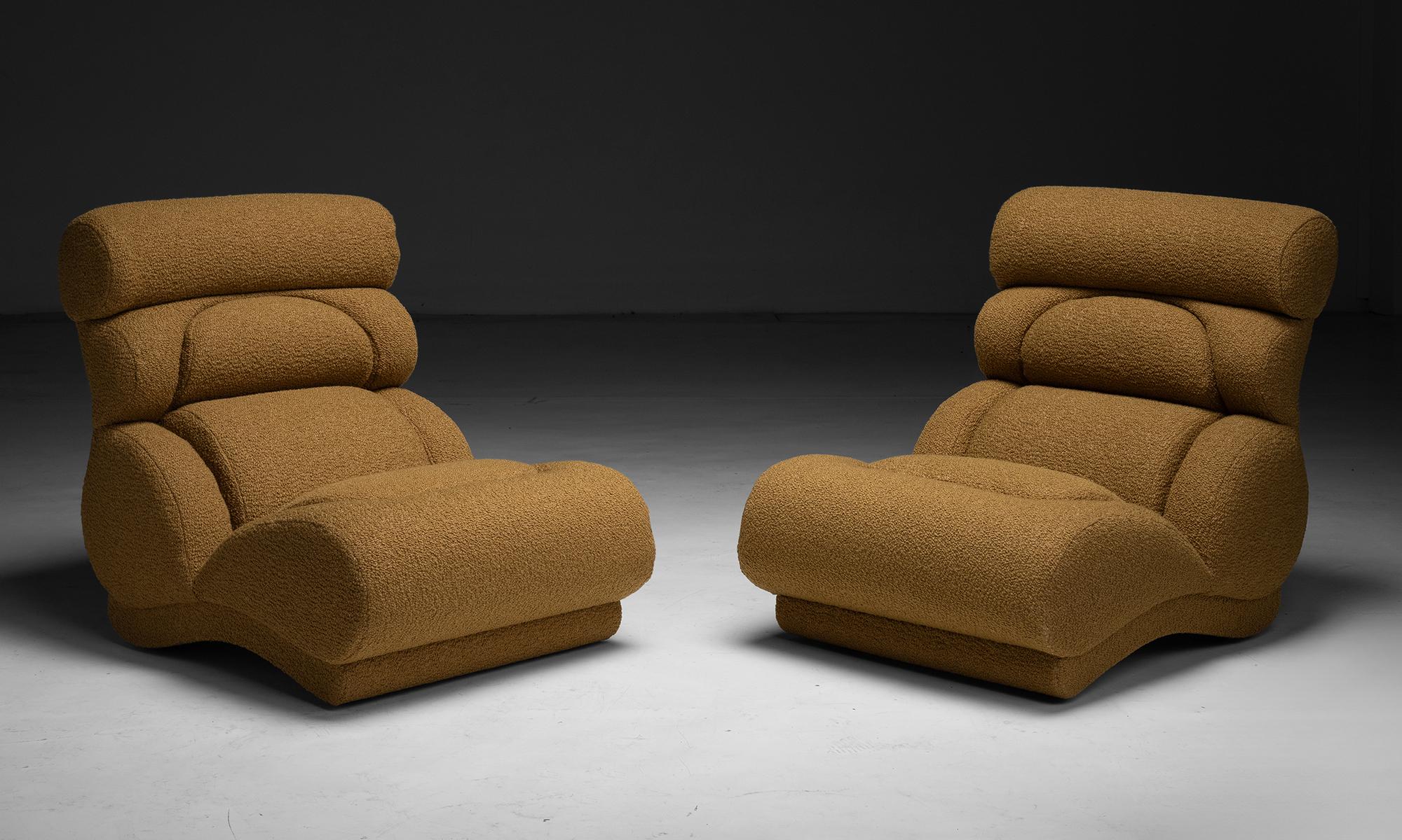 Paar moderne Loungesessel, Frankreich um 1960 (Bouclé) im Angebot