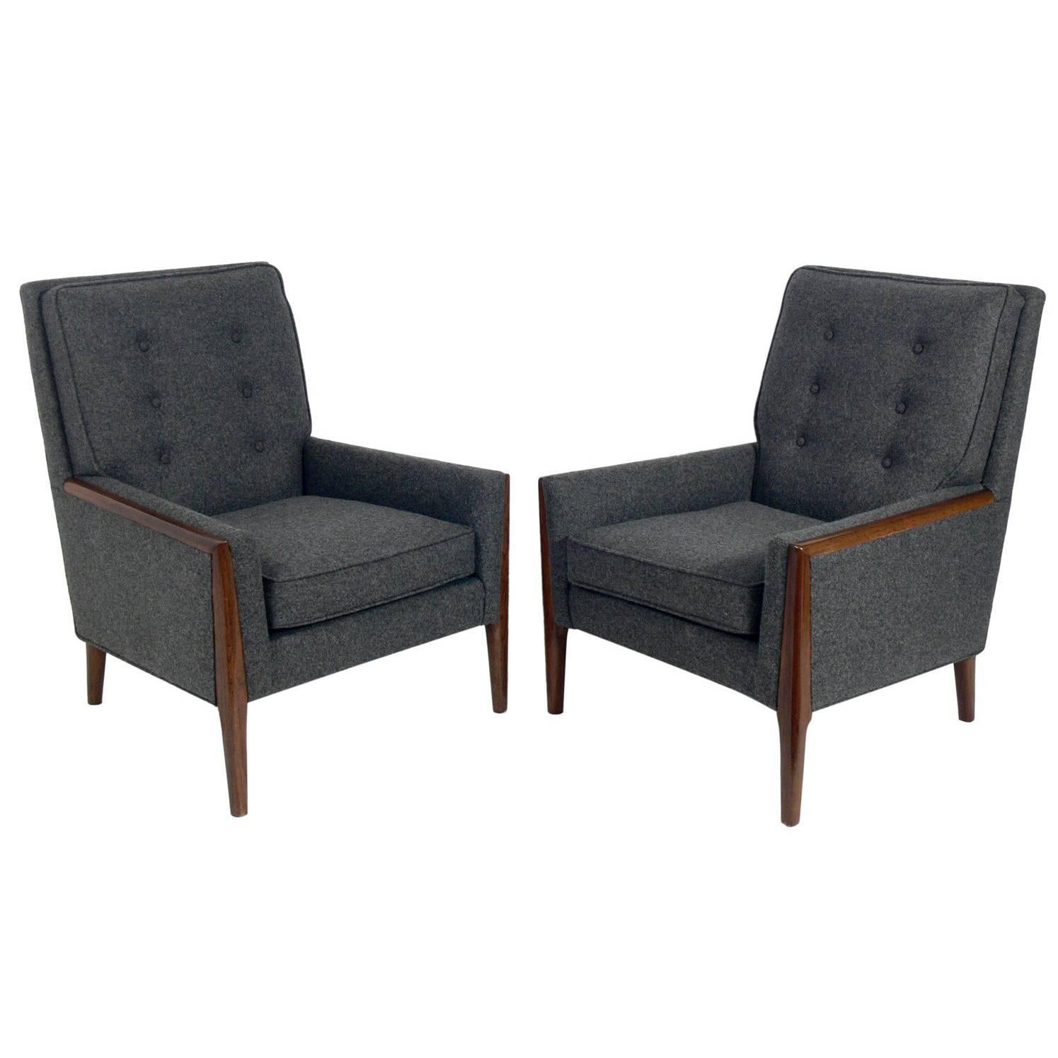 Pair of Modern Lounge Chairs in the Style of T.H. Robsjohn-Gibbings