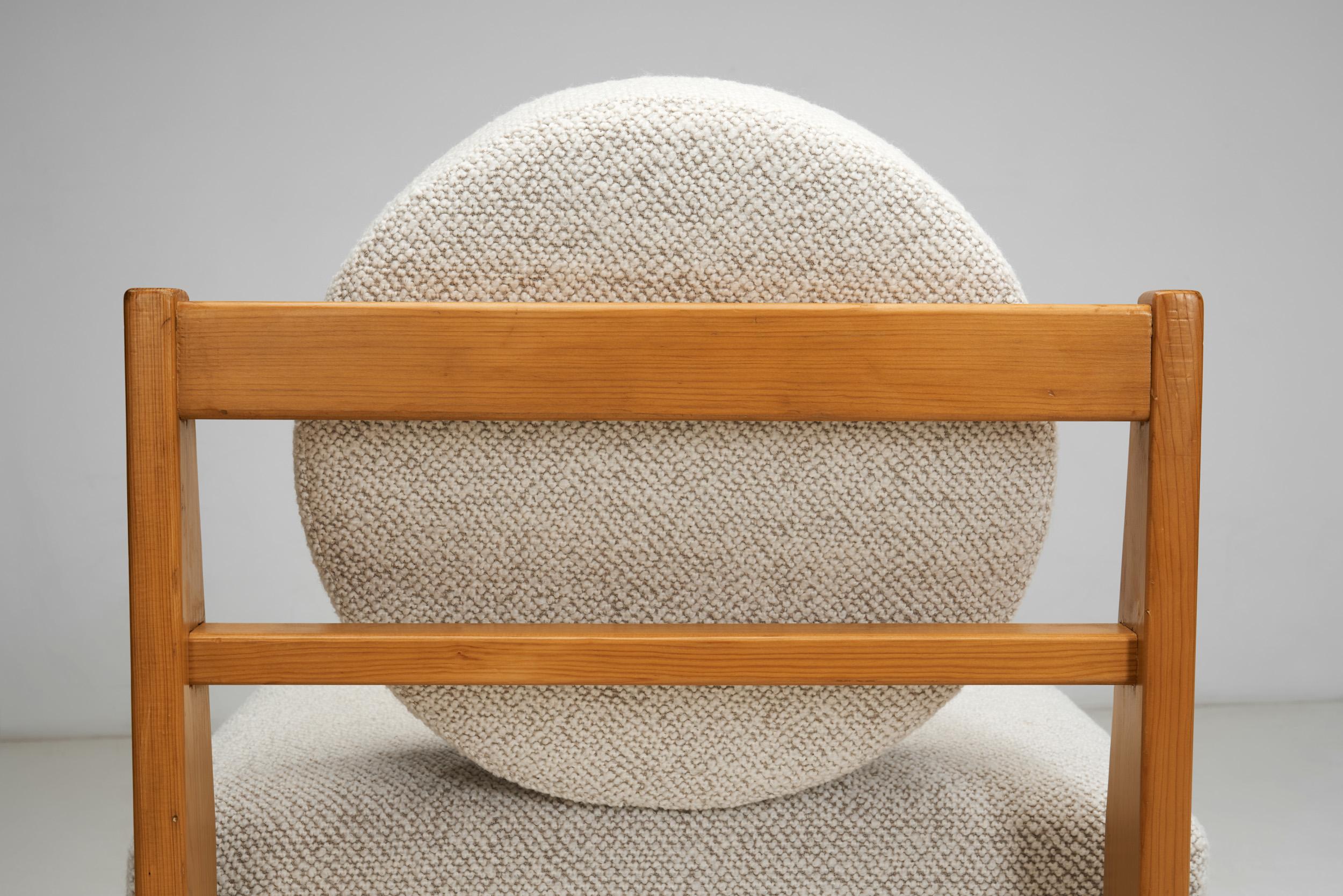 Paire de chaises longues modernes avec tapisserie en bouclé, Europe, milieu du 20e siècle en vente 8