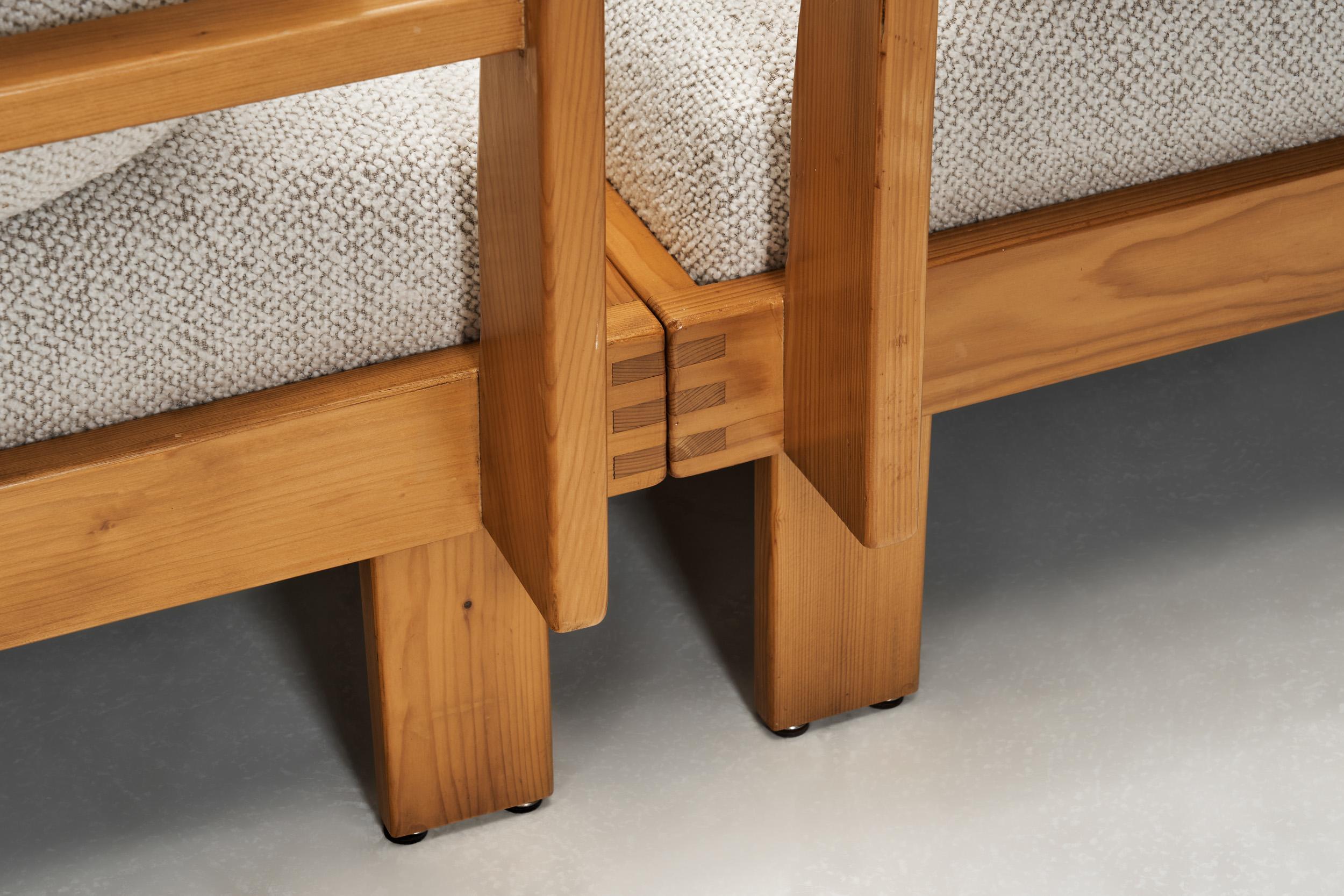 Paire de chaises longues modernes avec tapisserie en bouclé, Europe, milieu du 20e siècle en vente 10