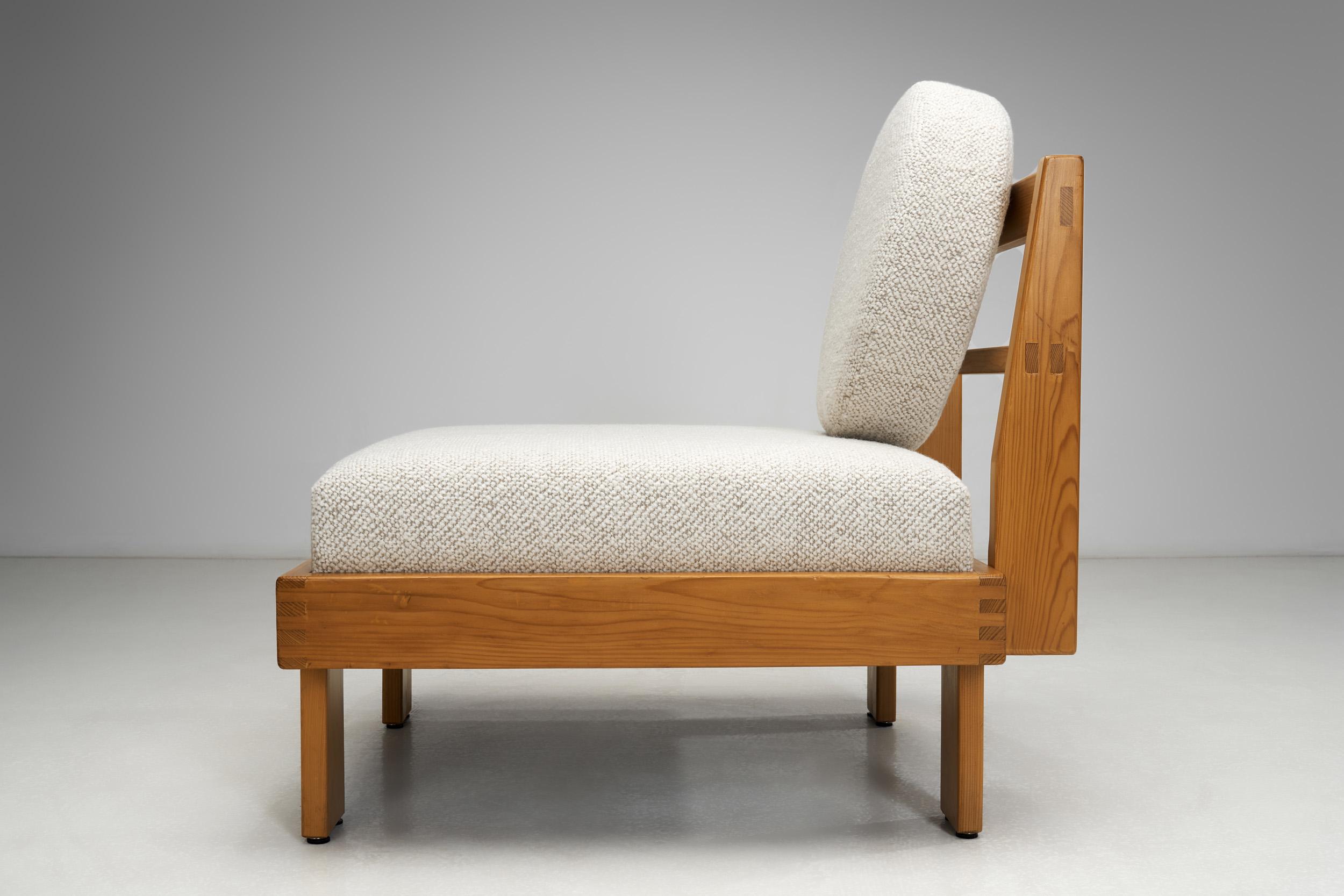 20ième siècle Paire de chaises longues modernes avec tapisserie en bouclé, Europe, milieu du 20e siècle en vente