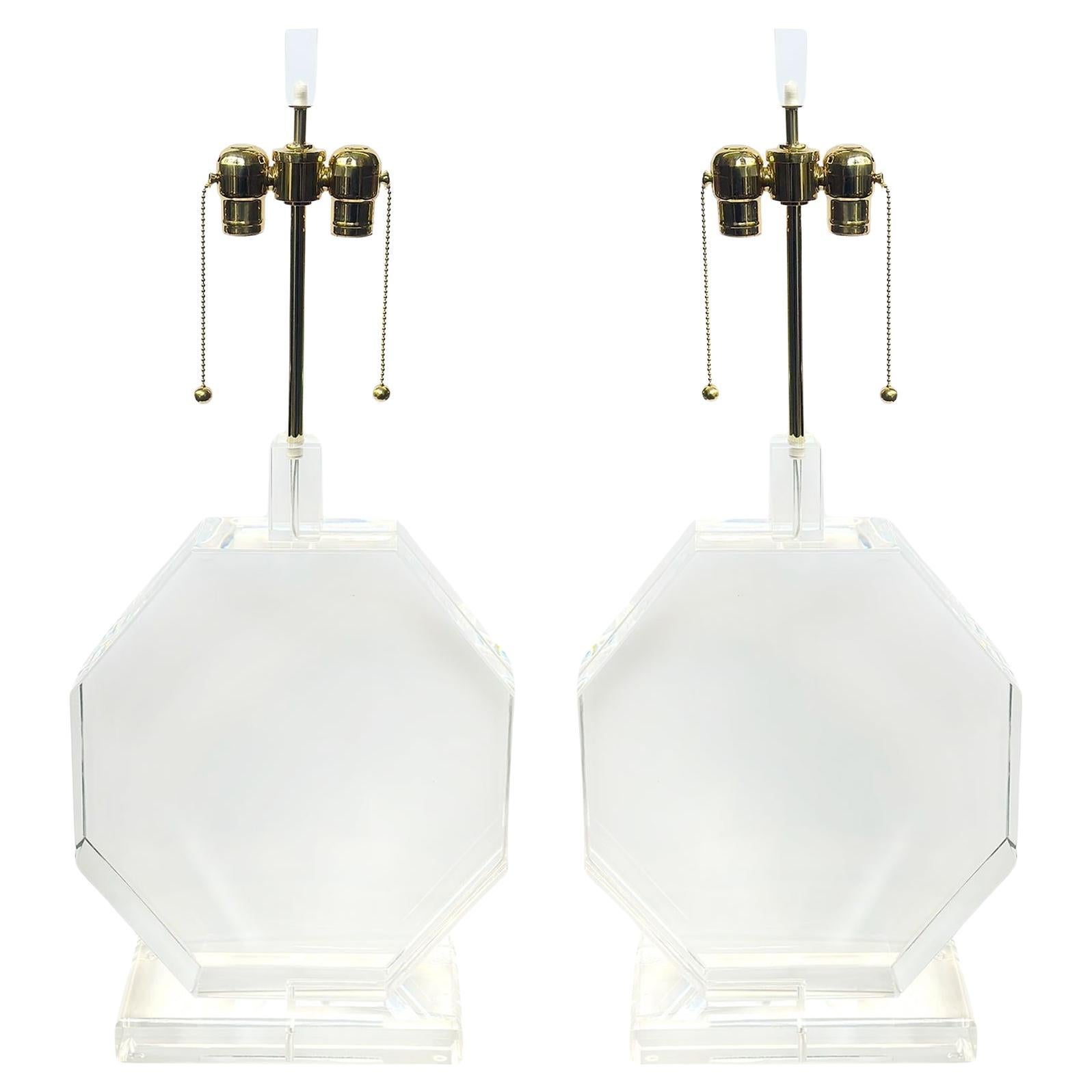 Pair of Modern Lucite Table Lamps by Pegaso Gallery For Sale