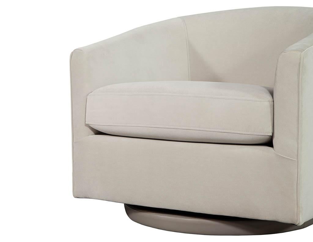 Pair of Modern Midcentury Style Swivel Livingroom Chairs In Excellent Condition In North York, ON