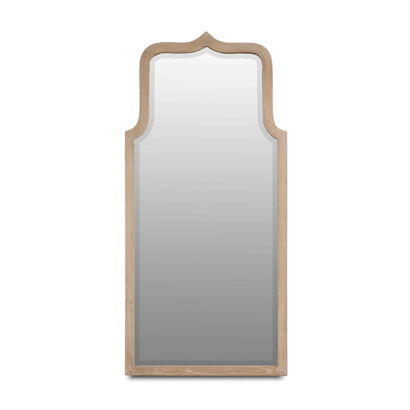 Indonésien Paire de miroirs modernes avec cadre en bois en vente