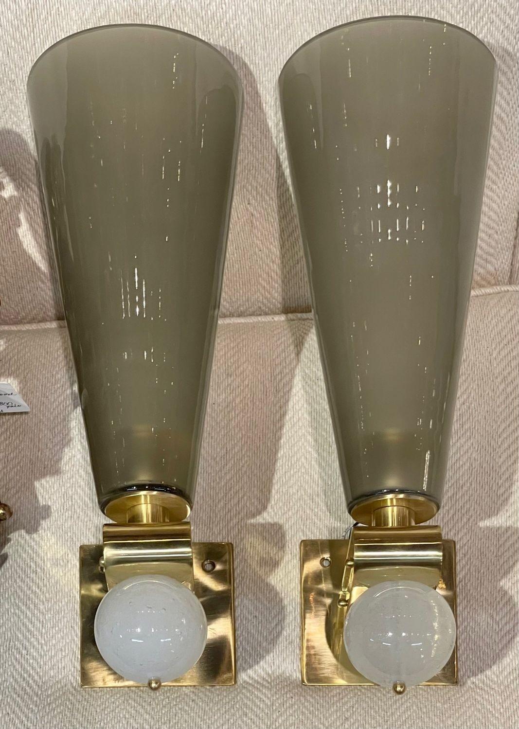 Pair of Modern Murano Glass and Brass Cone Form Sconces For Sale 4