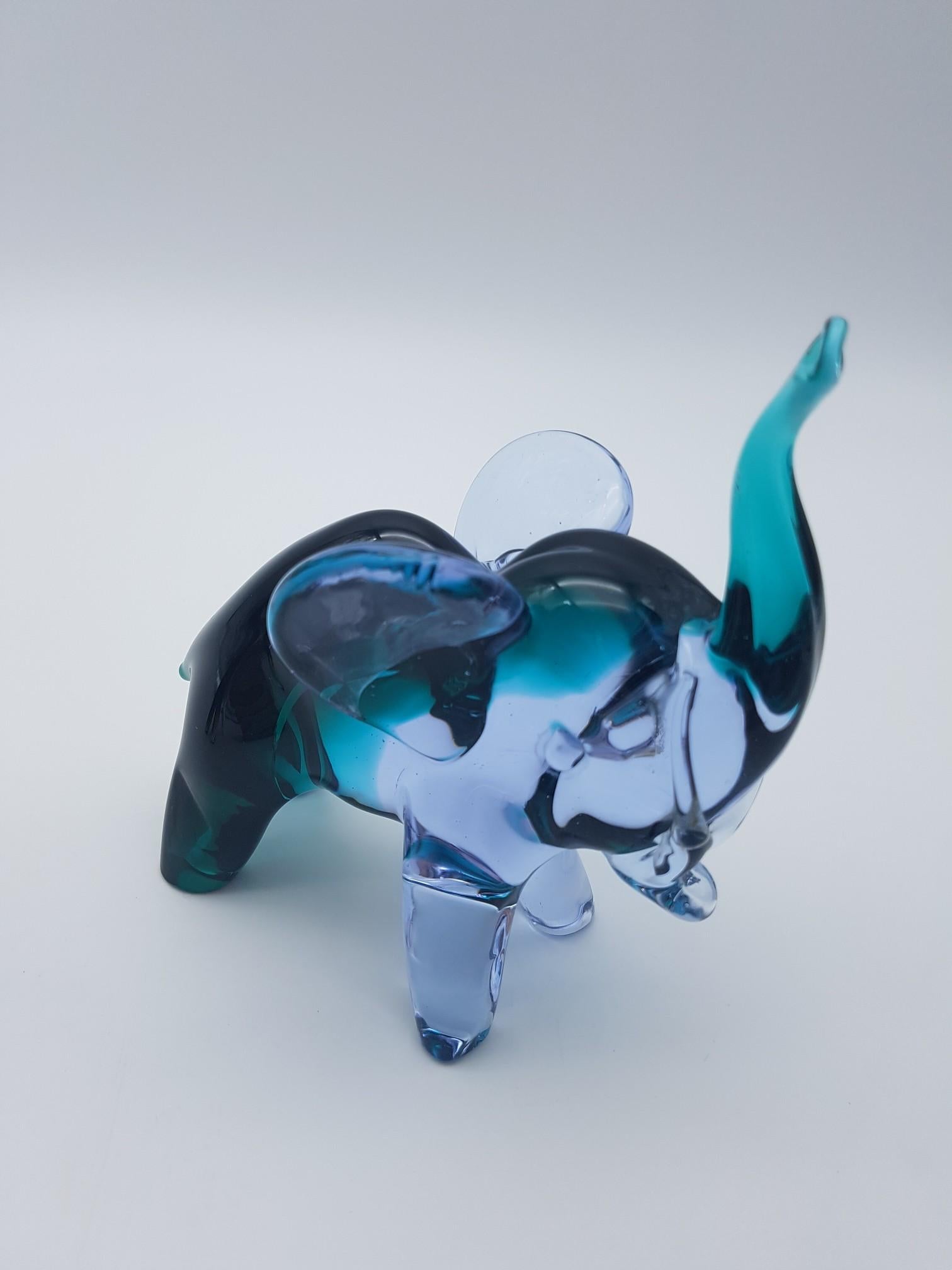 Late 20th Century Pair of Modern Murano Glass Elephants by Cenedese, Late 1970s For Sale