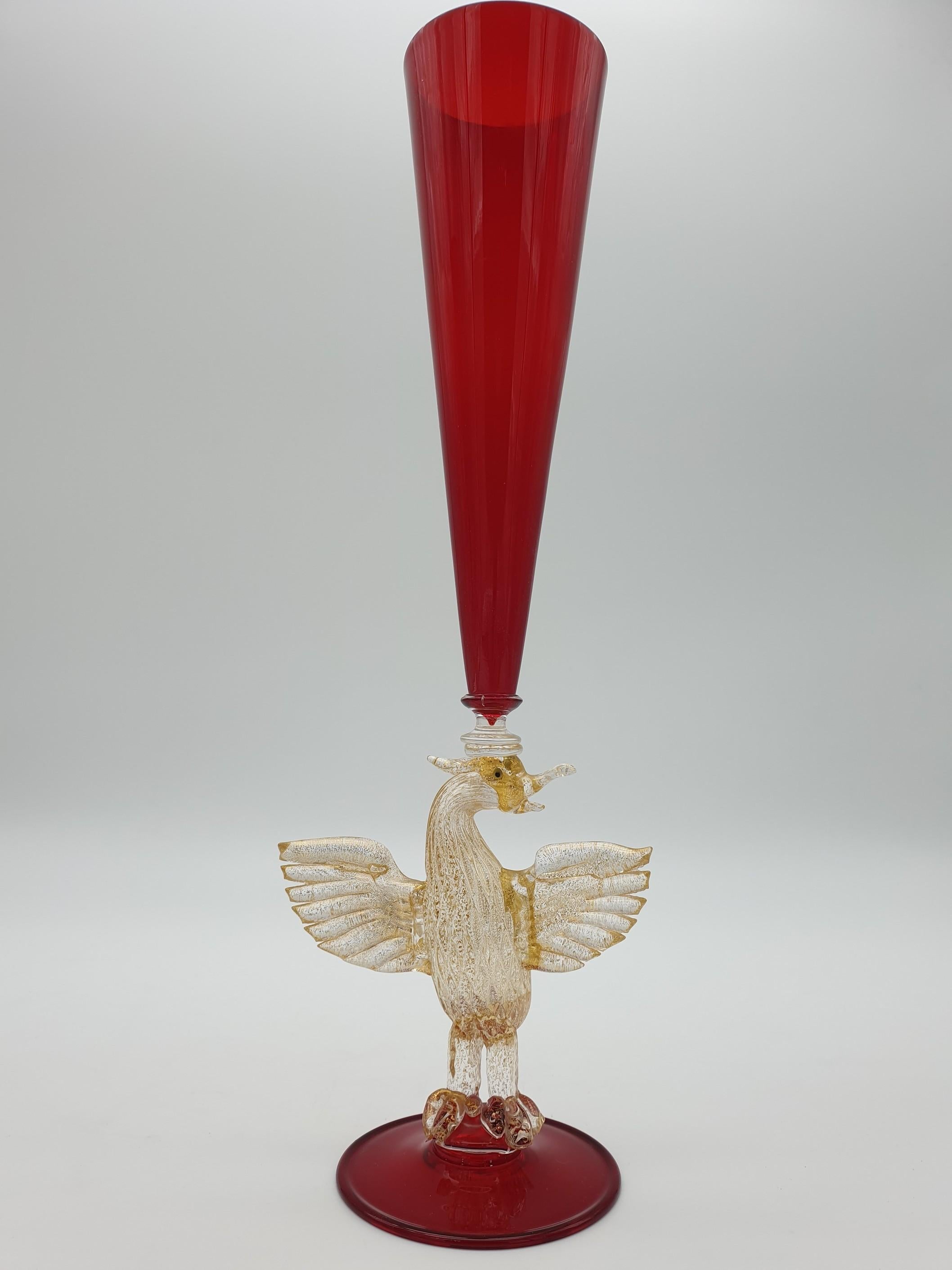 Pair of Modern Murano Glass Red Goblets with Gold Phoenix by Gino Cenedese 1990s For Sale 2