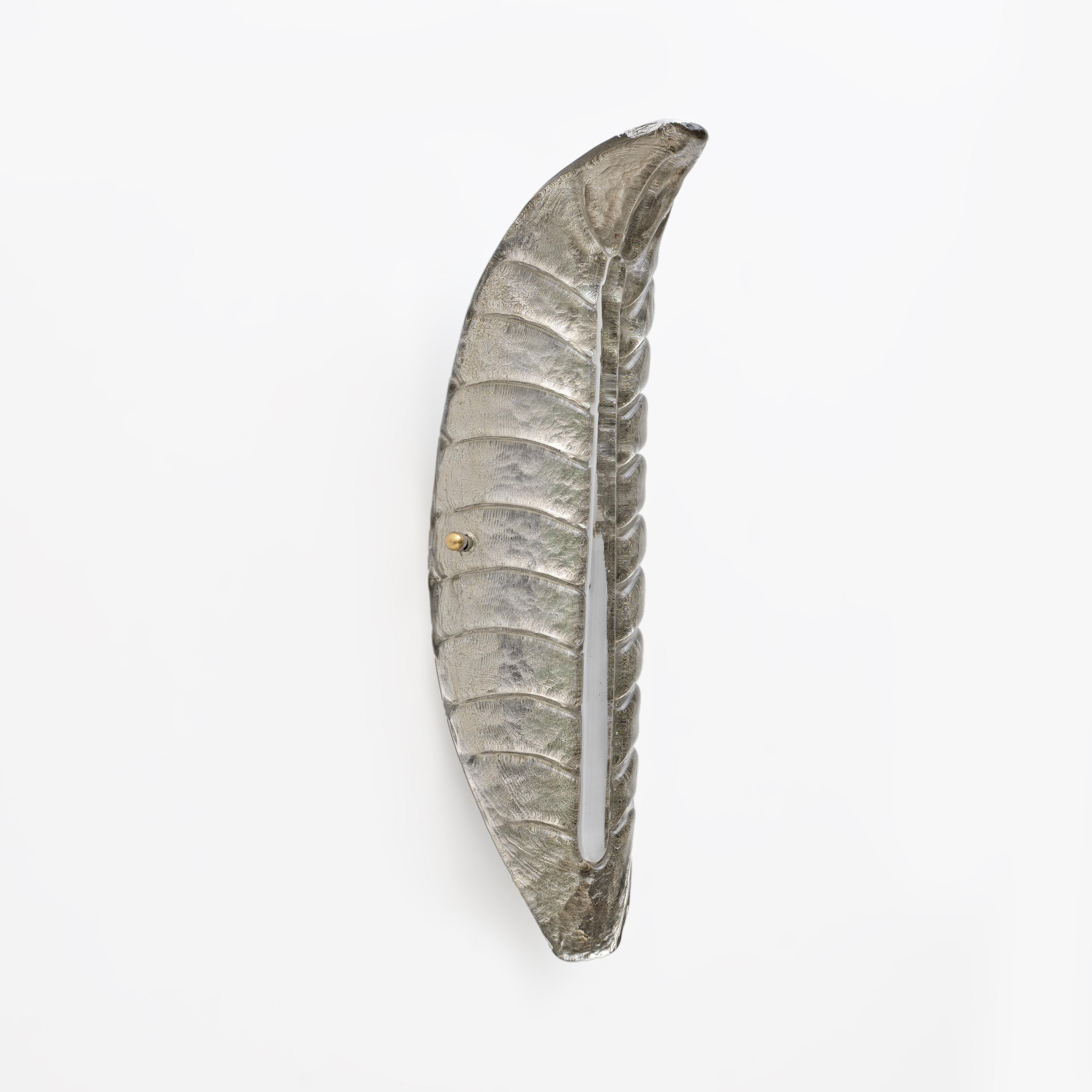 Ottone Pair of Modern Murano Glass Silver Leaf Sconces in vendita