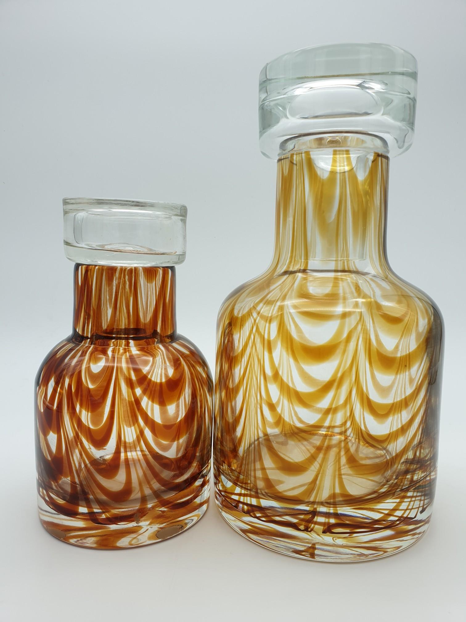 Pair of glass vases in clear color with amber 