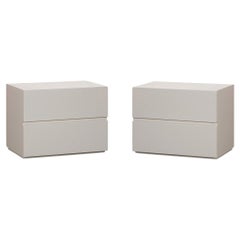 Ein Paar Modern Nightstands - The Moderns  Beige-Mattlack 