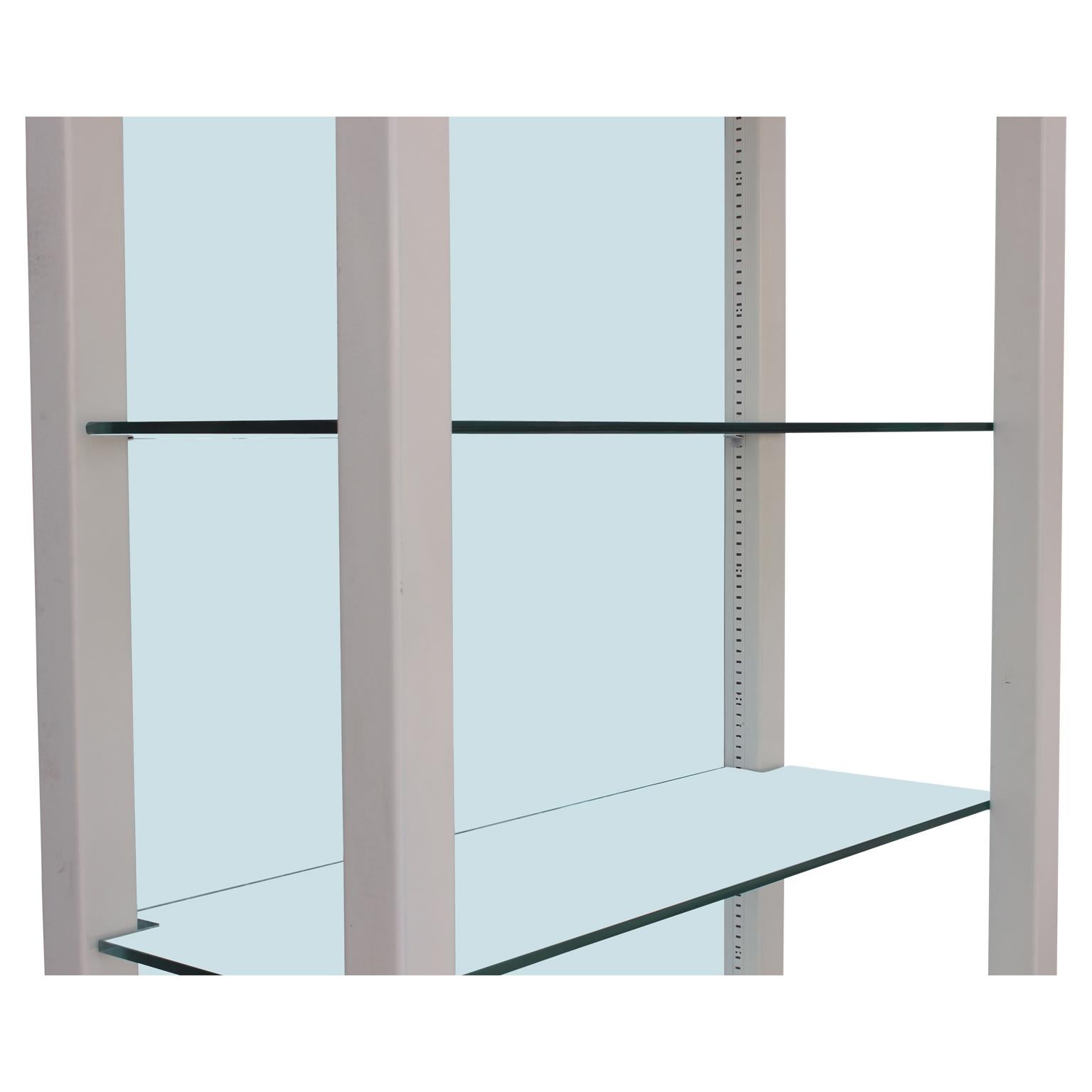Pair of Modern Parson's Style Mirrored Display Cases or Étagères In Good Condition In Houston, TX