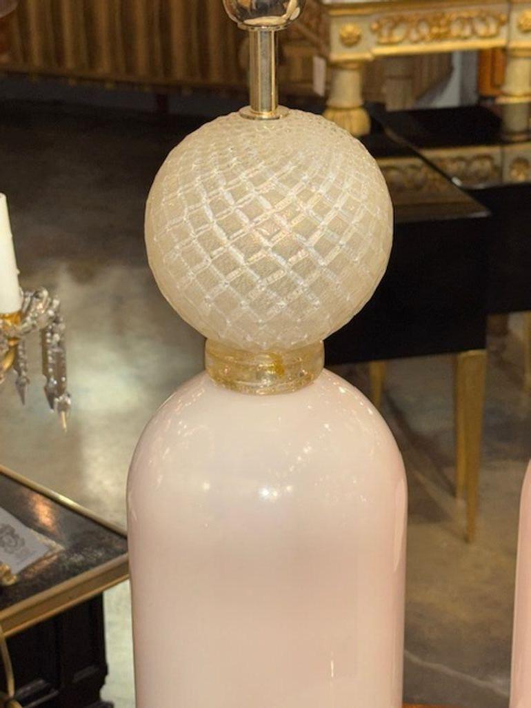 Pair of Modern Pink and Gold Murano Glass Lamps In Good Condition For Sale In Dallas, TX