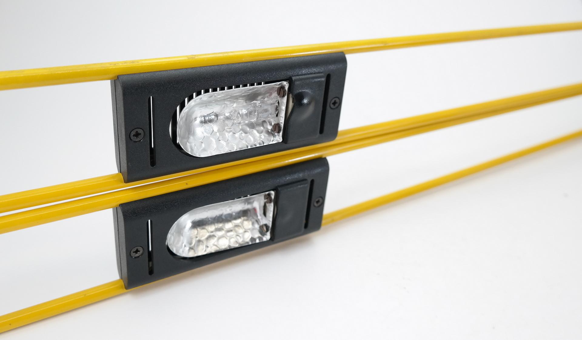 Metal Pair of Modern Pop Art Industrialist Yellow / Black Table or Desk Lamps, 1980s For Sale