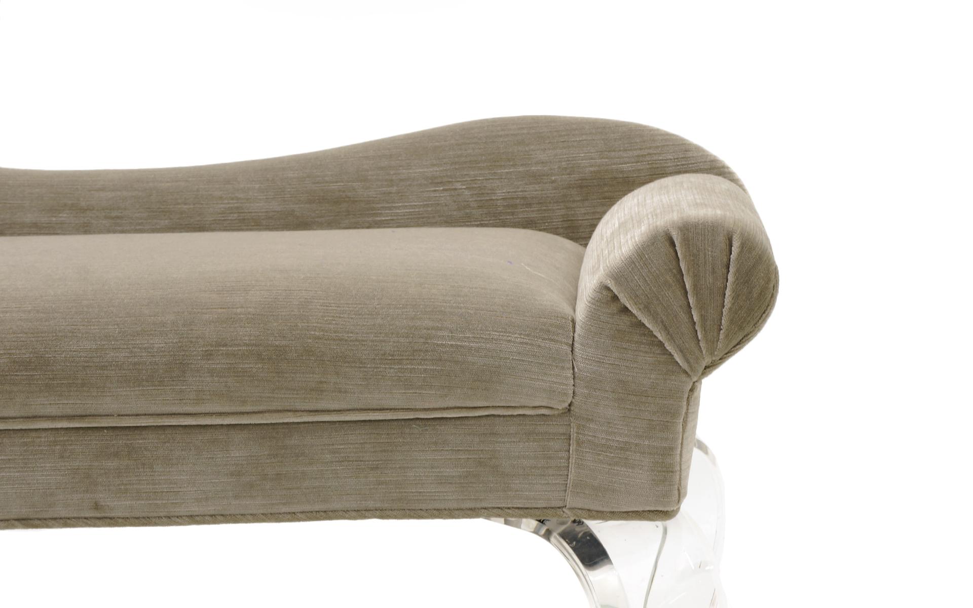 American Pair of Modern Recamiers, Light Gray Upholstery and Lucite Sculptural Legs