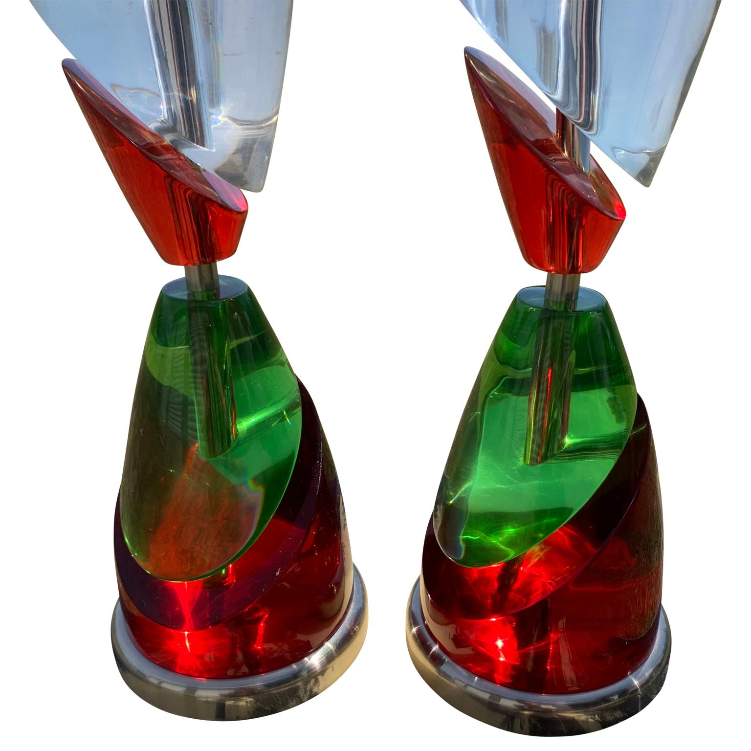 Mid-Century Modern Pair Of Van Teal Style Red And Green Lucite Table Lamps