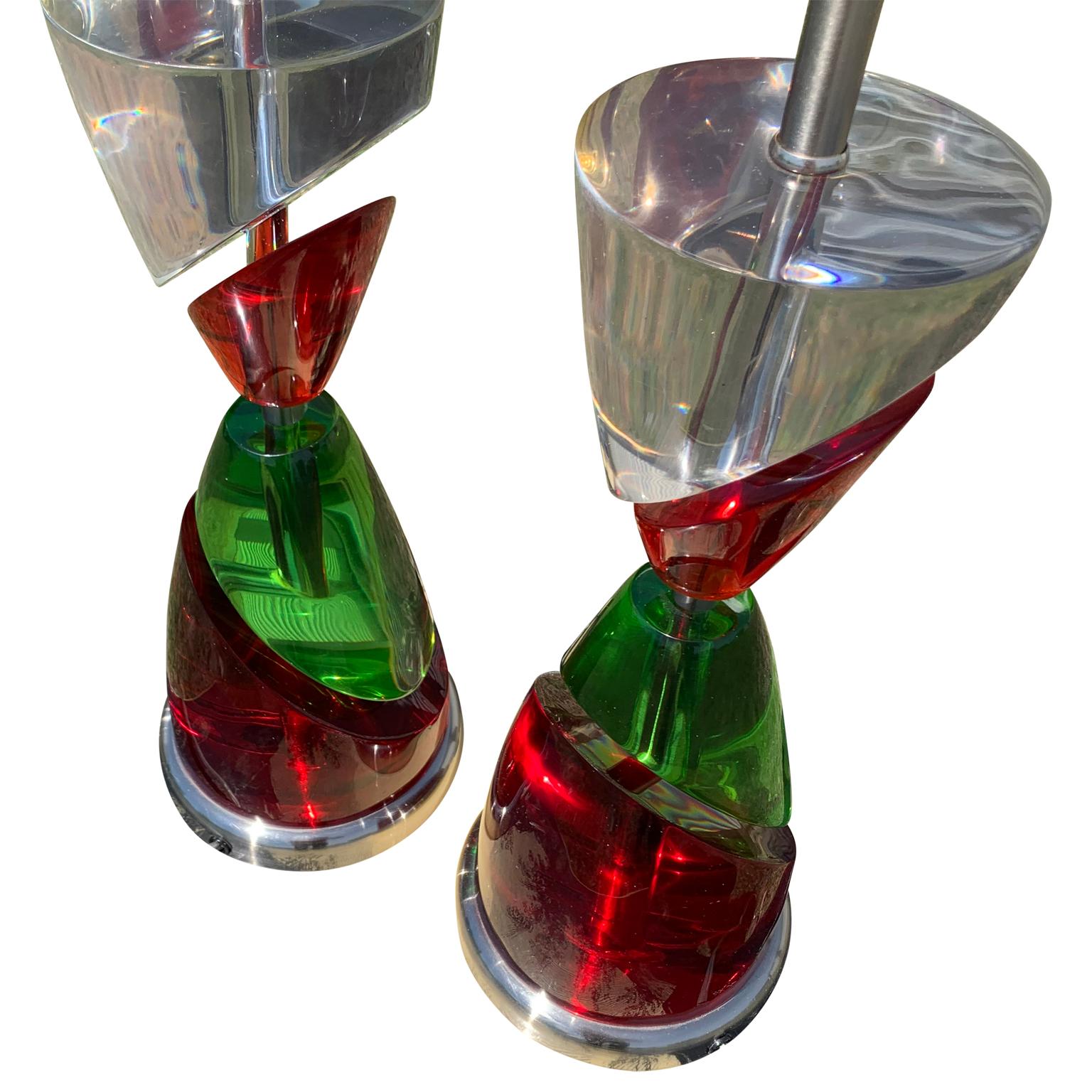 Pair Of Van Teal Style Red And Green Lucite Table Lamps In Good Condition In Haddonfield, NJ