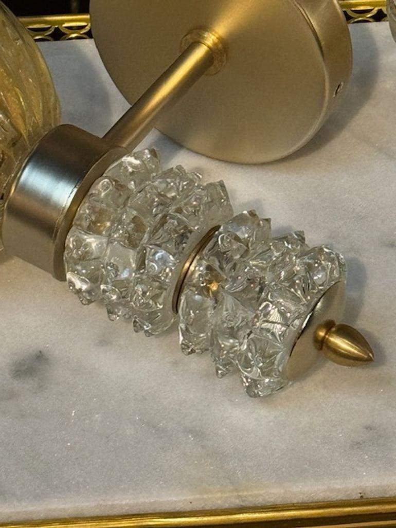Pareja de apliques modernos en forma de copa de cristal rostrado Siglo XXI y contemporáneo en venta