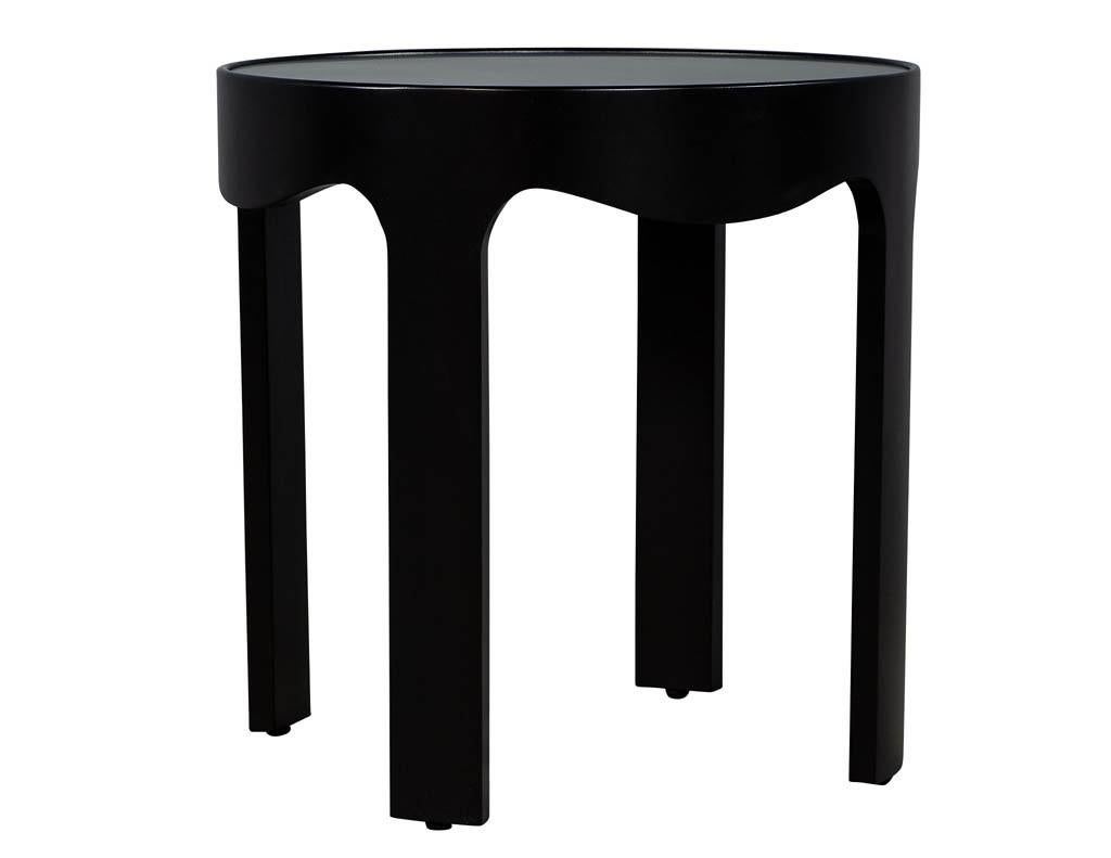 Pair of Modern Round Black Side Tables In Excellent Condition For Sale In North York, ON