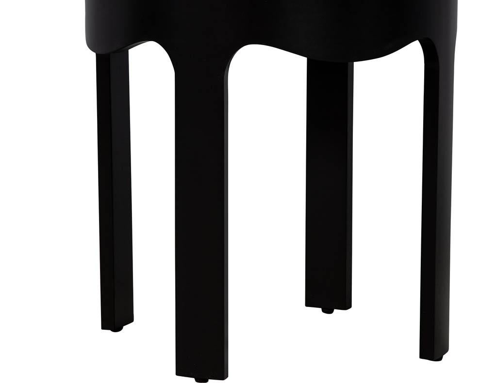Contemporary Pair of Modern Round Black Side Tables For Sale