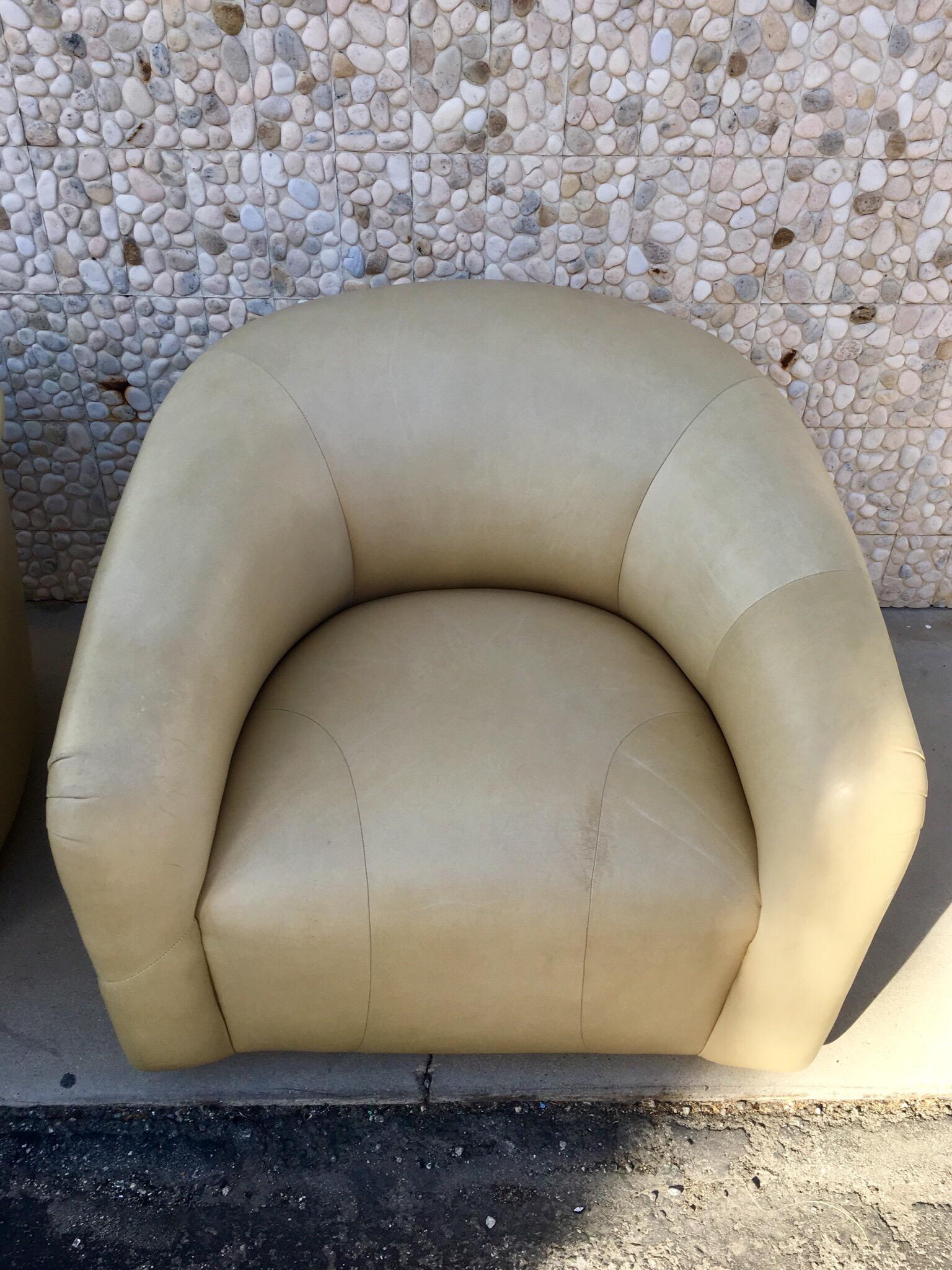 Pair of Modern Sally Sirkin Lewis J Robert Scott Leather Swivel Barrel Chairs In Fair Condition In Palm Springs, CA