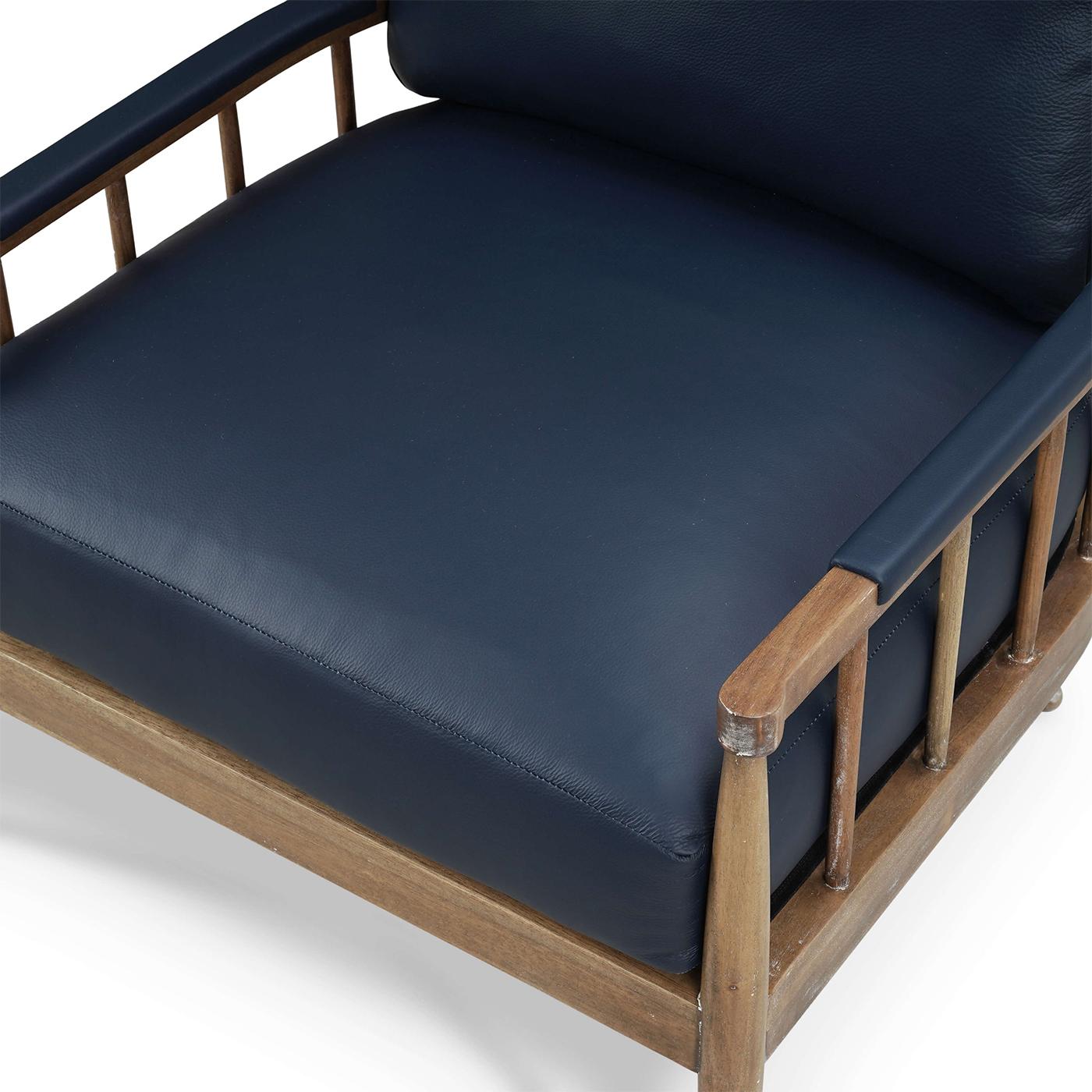 Paire de fauteuils modernes à fuseaux en vente 2