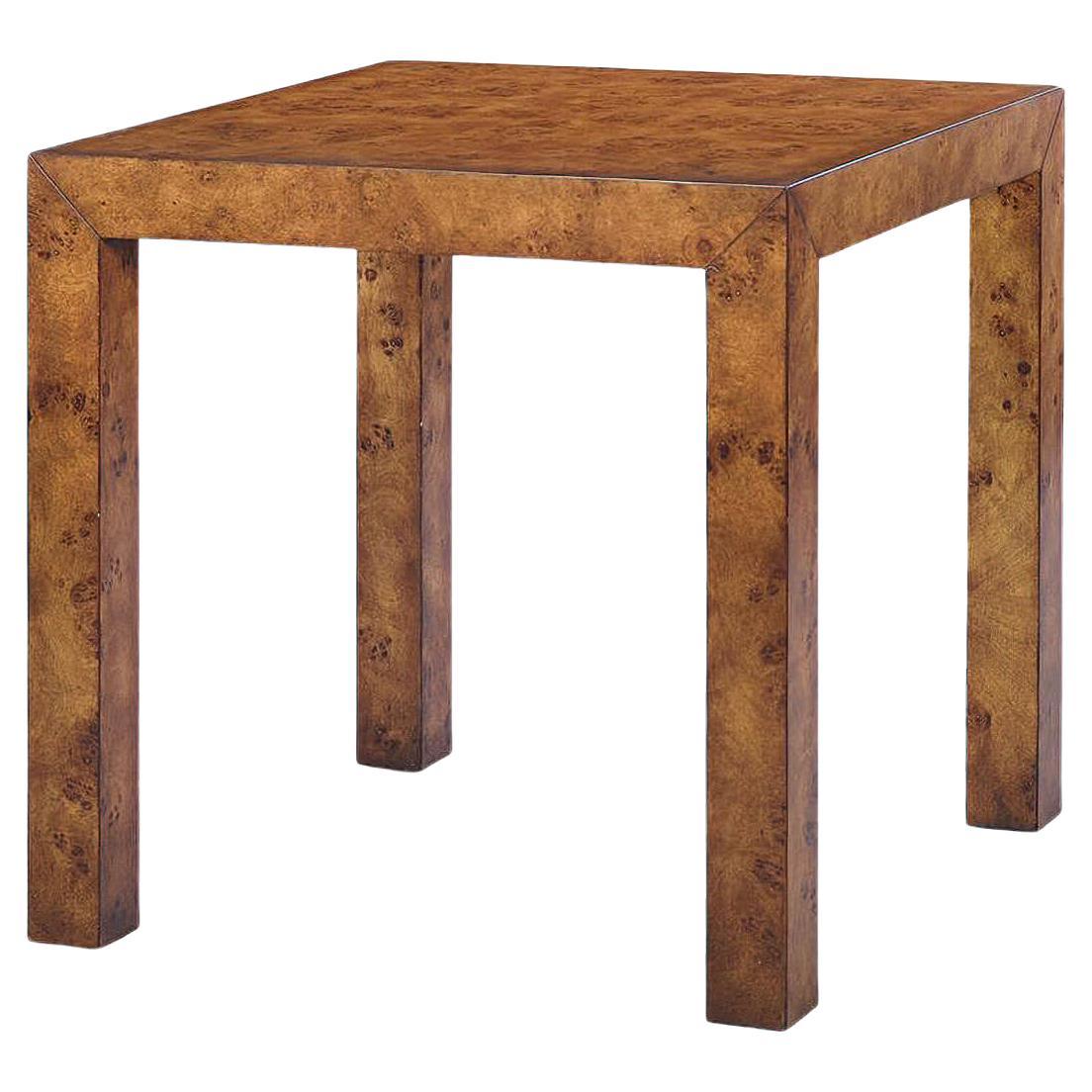 Ein Paar moderne quadratische Wurzelholz-Endtische (Moderne) im Angebot