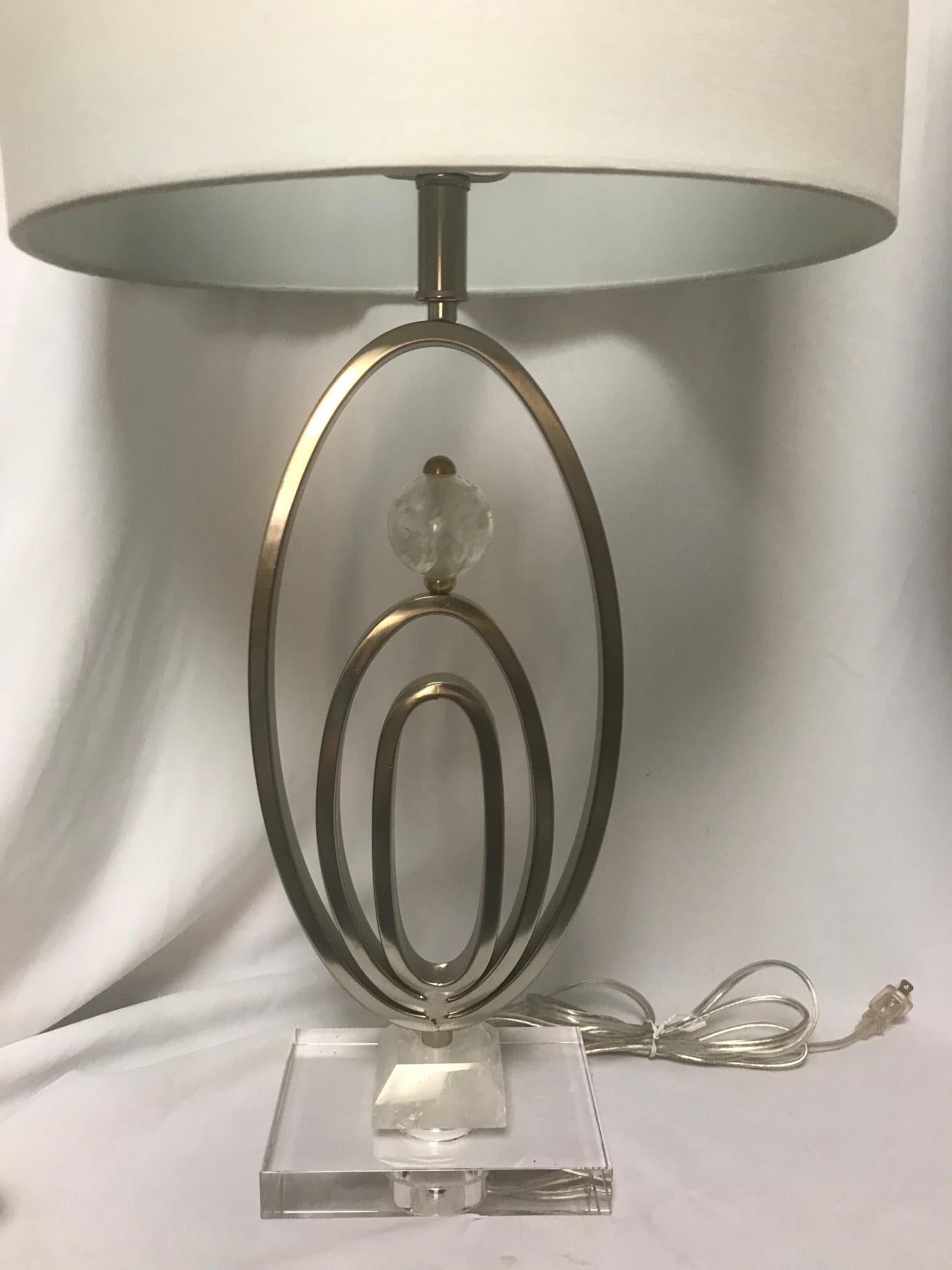 Paar Bergkristall-Lampen im modernen Stil im Zustand „Gut“ im Angebot in Cypress, CA