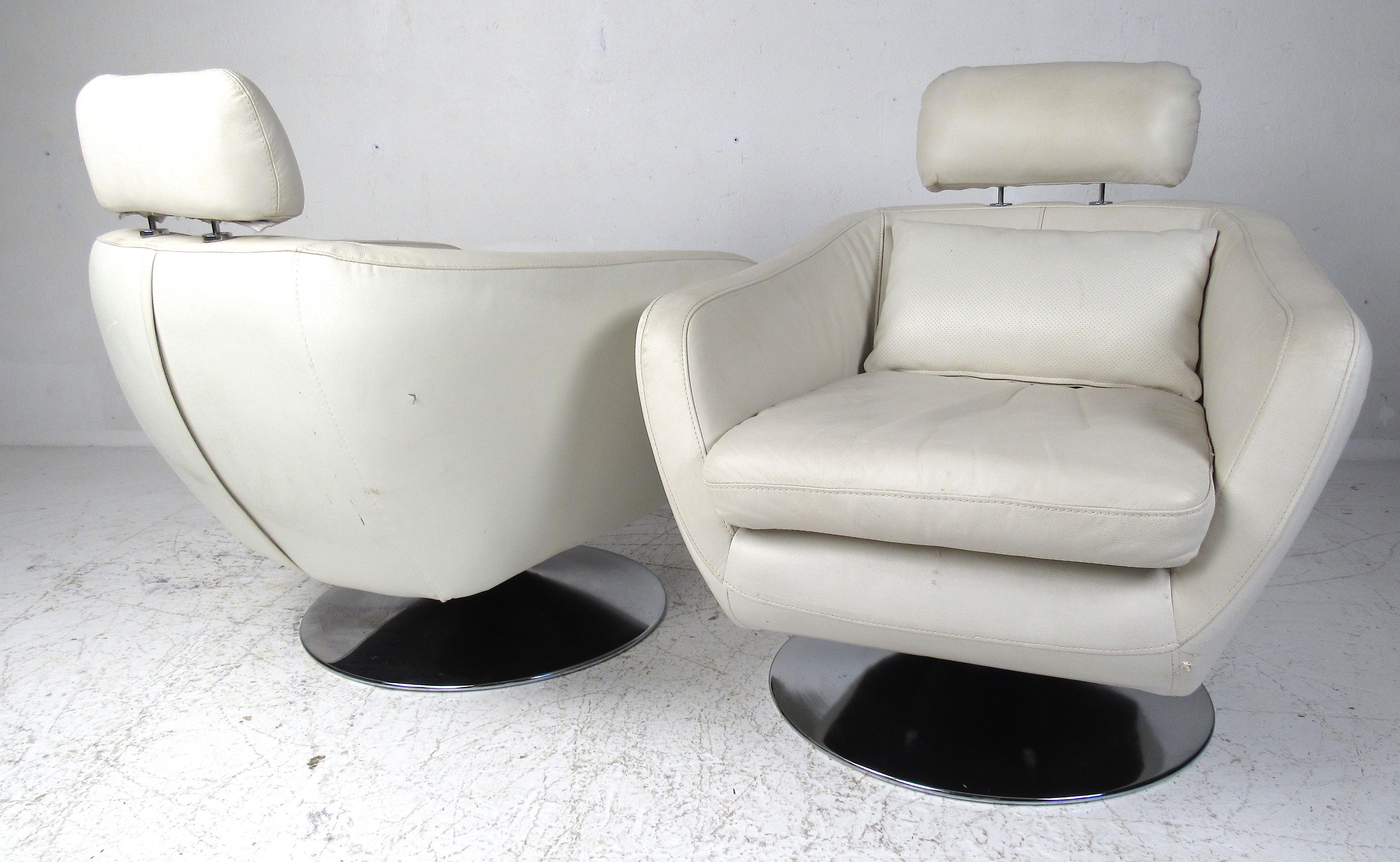 American Pair of Modern Style Swivel Lounge Chairs For Sale