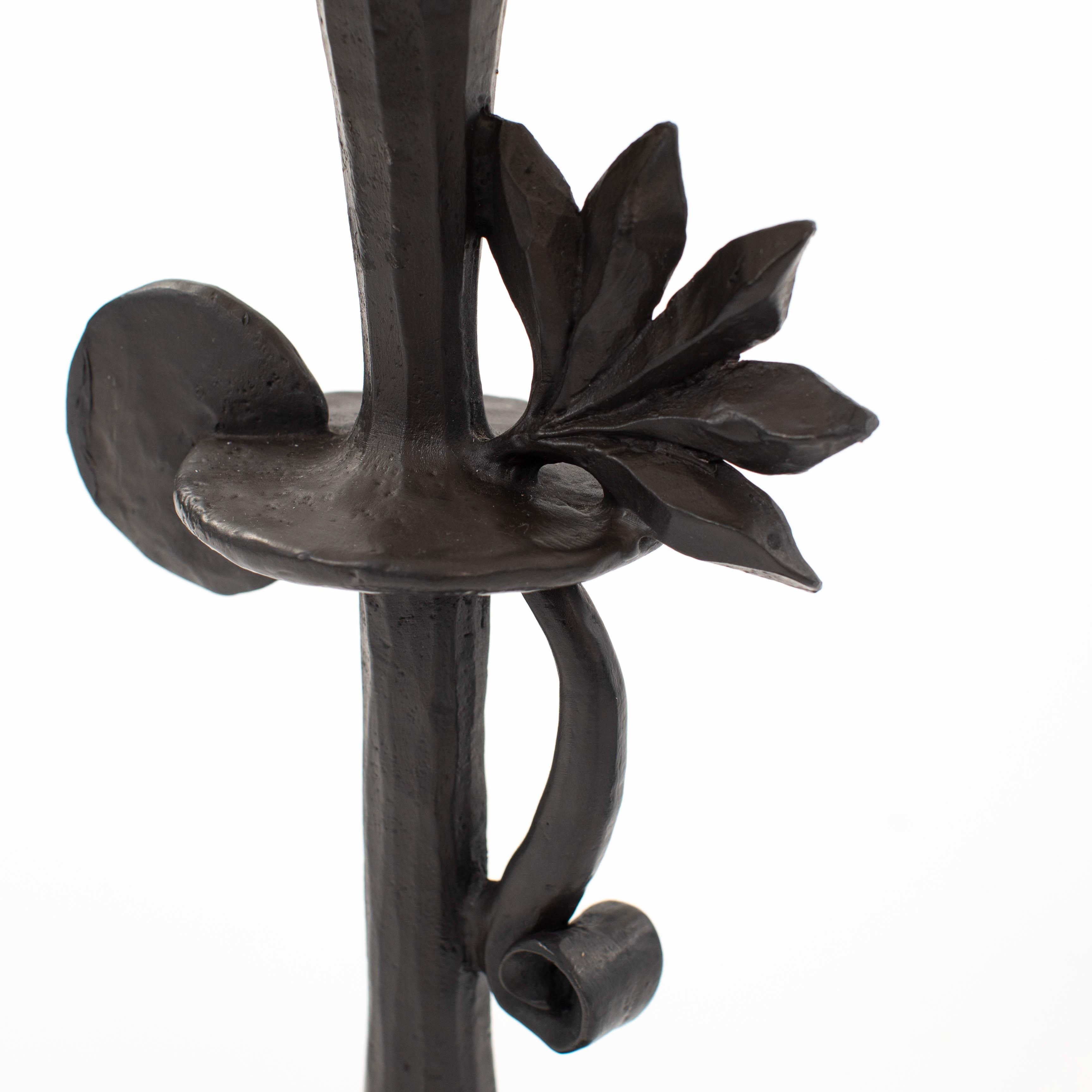 Pair of Modern Stylised Bronze Table Lamps by Nicolas de Waël for Fondica 1990s For Sale 5