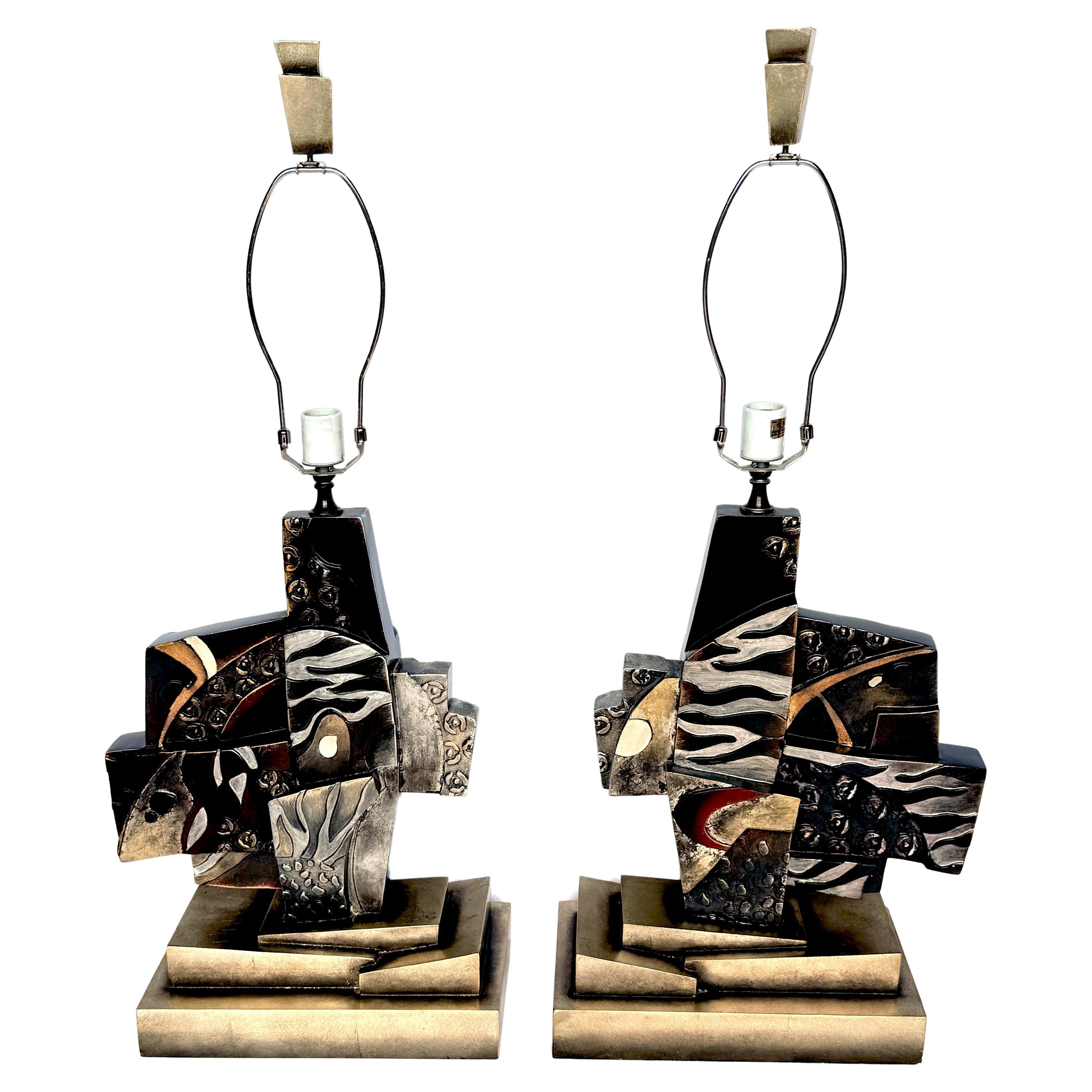 Coppia di lampade scultoree moderne e surreali di Leeazanne per Lam Lee Group