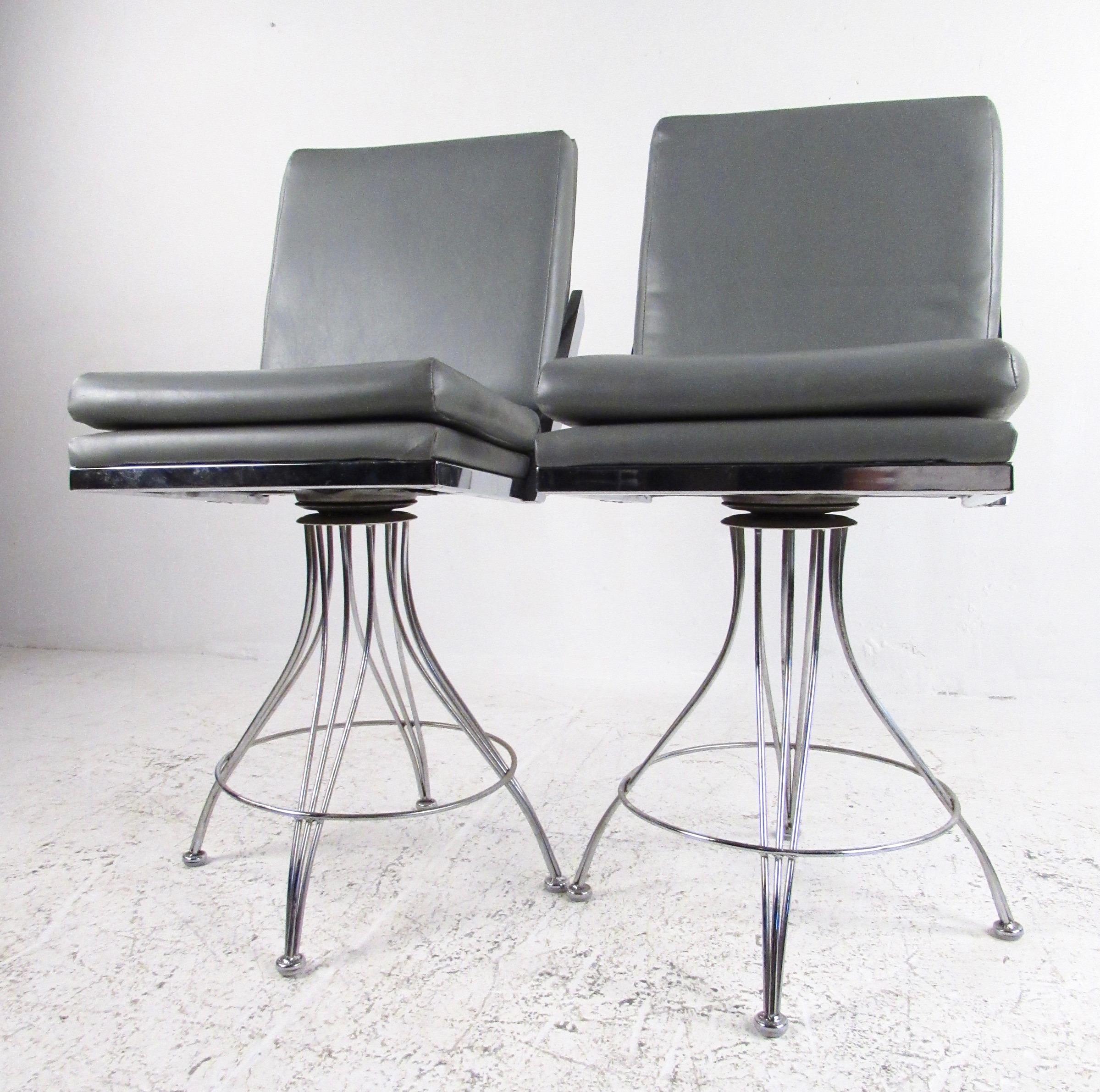 Pair of Modern Swivel Counter Stools For Sale 4