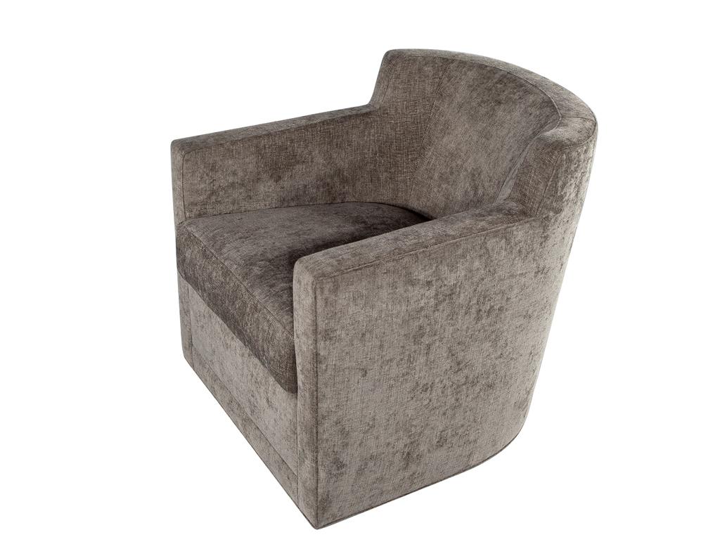 Pair of Modern Swivel Lounge Chairs For Sale 6
