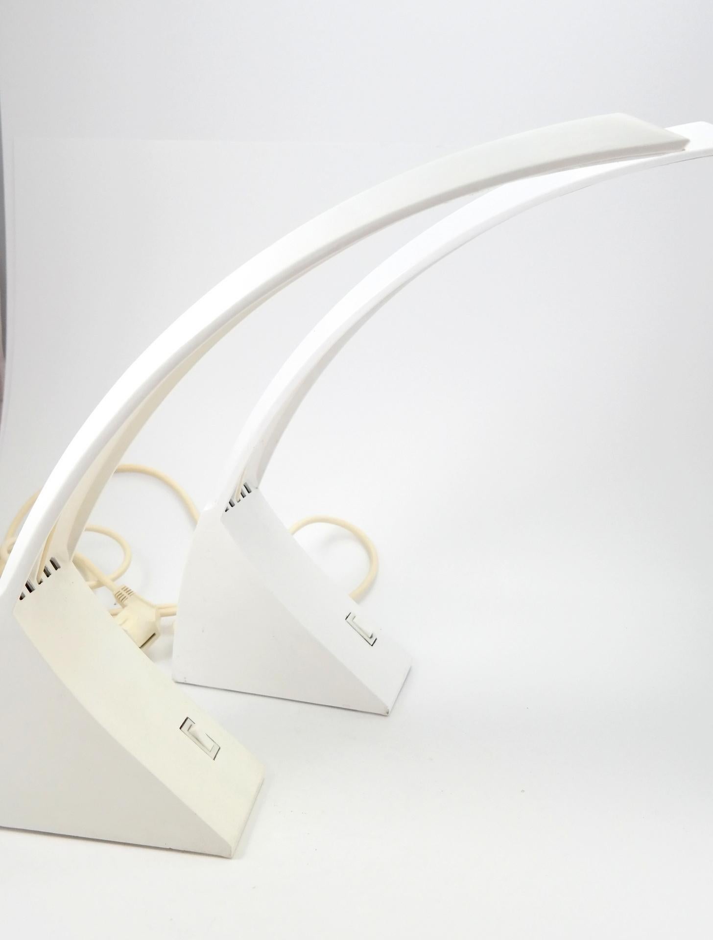 Metal Pair of Late 20th Century Modern White Table / Desk Lamps, 1980s For Sale