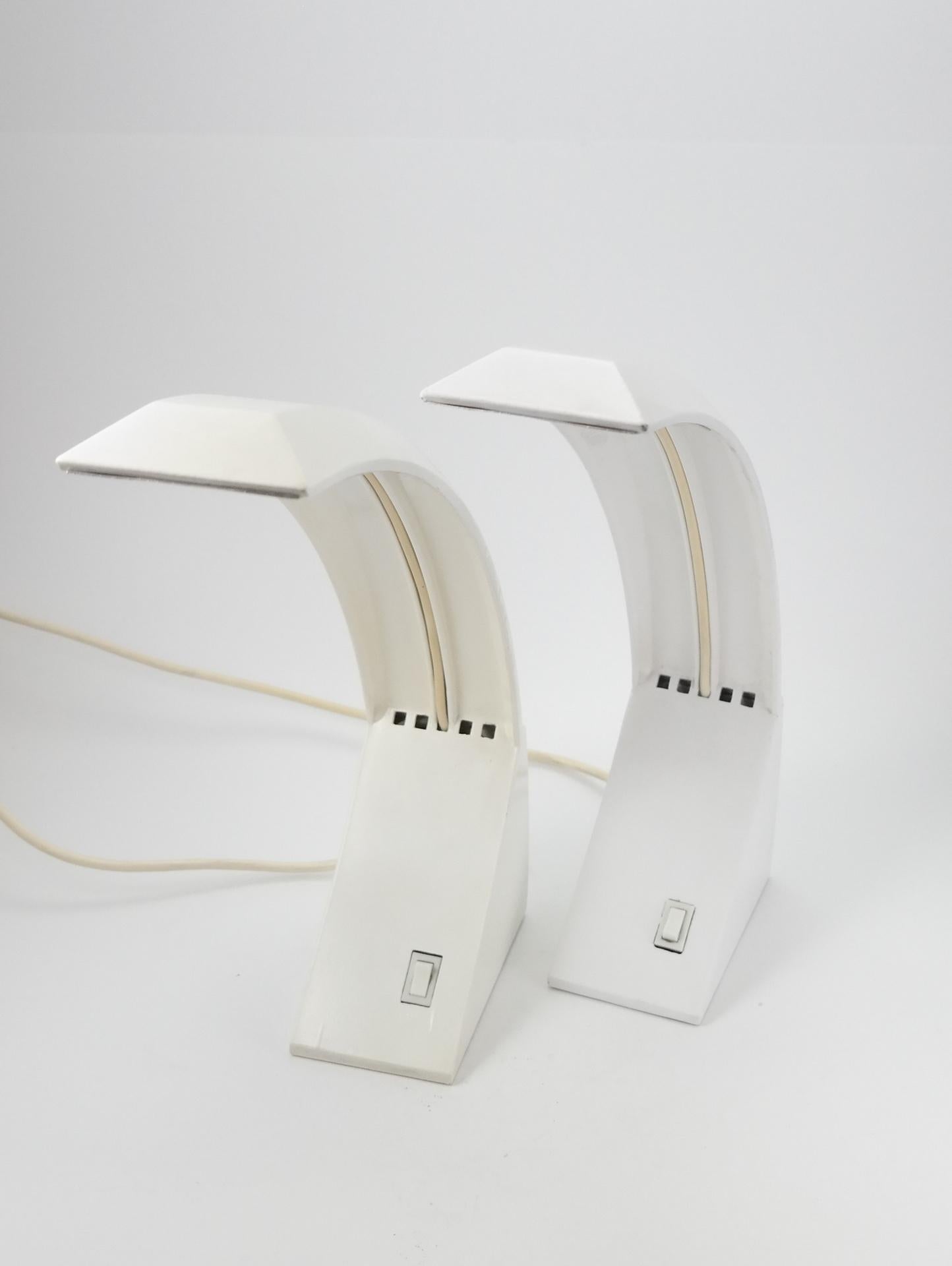Pair of Late 20th Century Modern White Table / Desk Lamps, 1980s For Sale 3