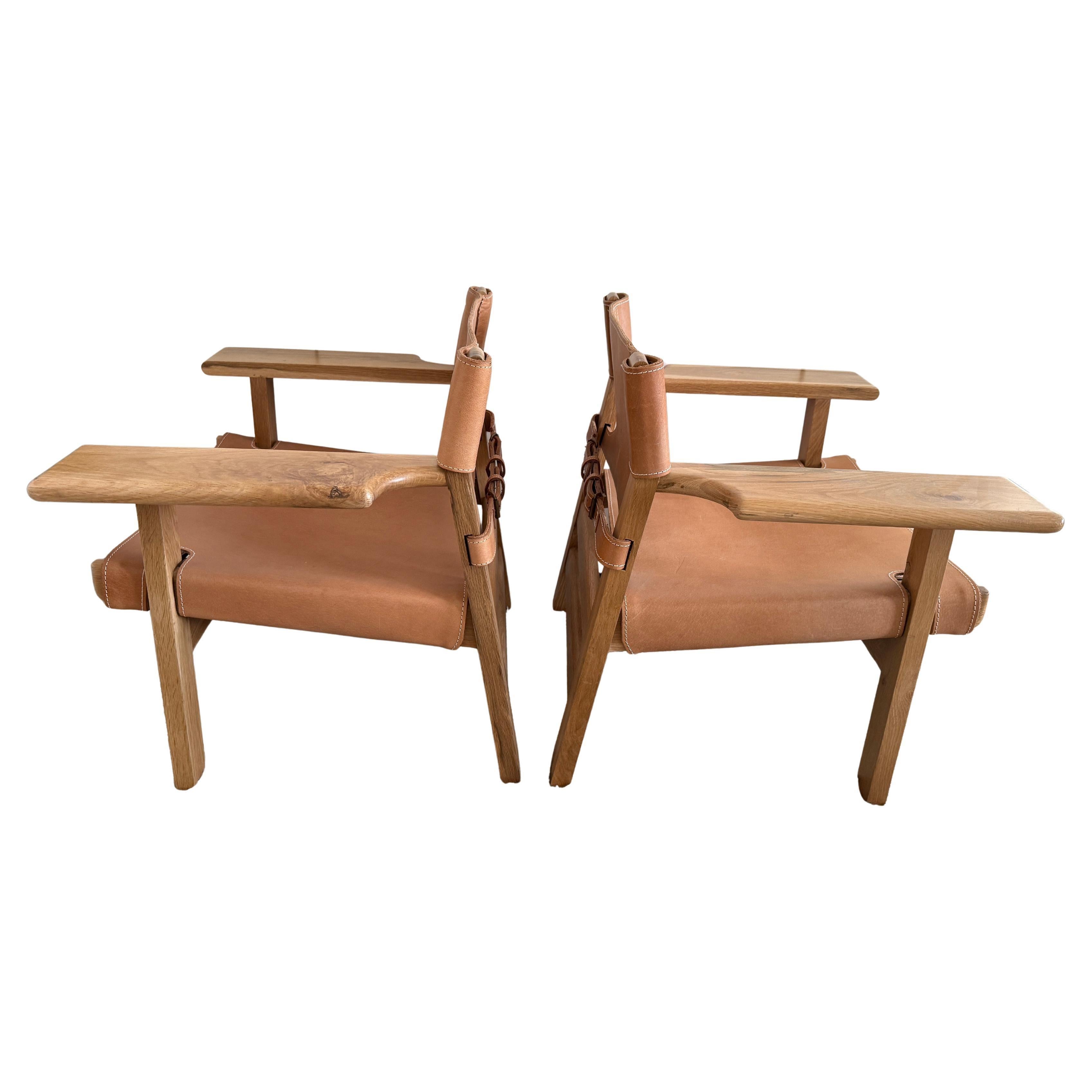Paire de chaises longues modernes de style espagnol en cuir brun clair Bon état - En vente à Brooklyn, NY