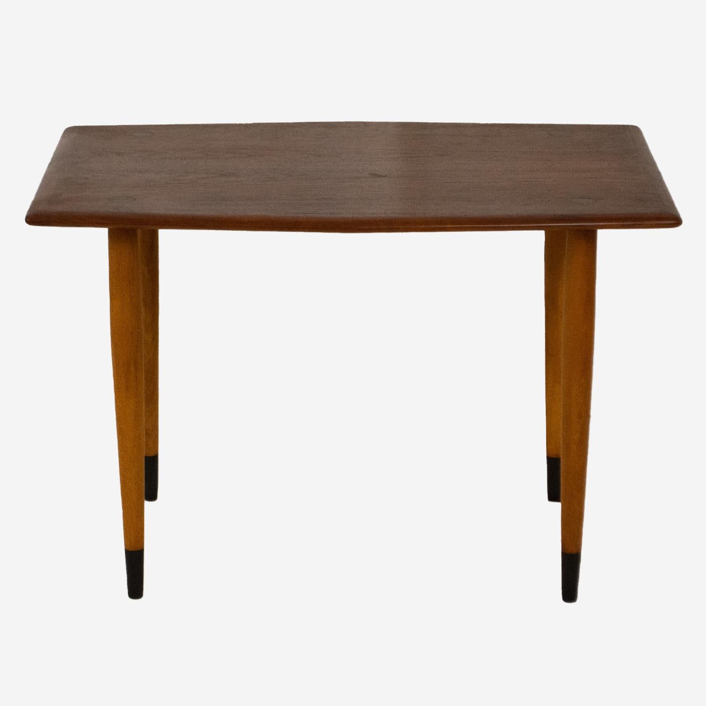 Scandinavian Modern Pair of Modern Teak and Brass Side Tables by Dux of Sweden For Sale