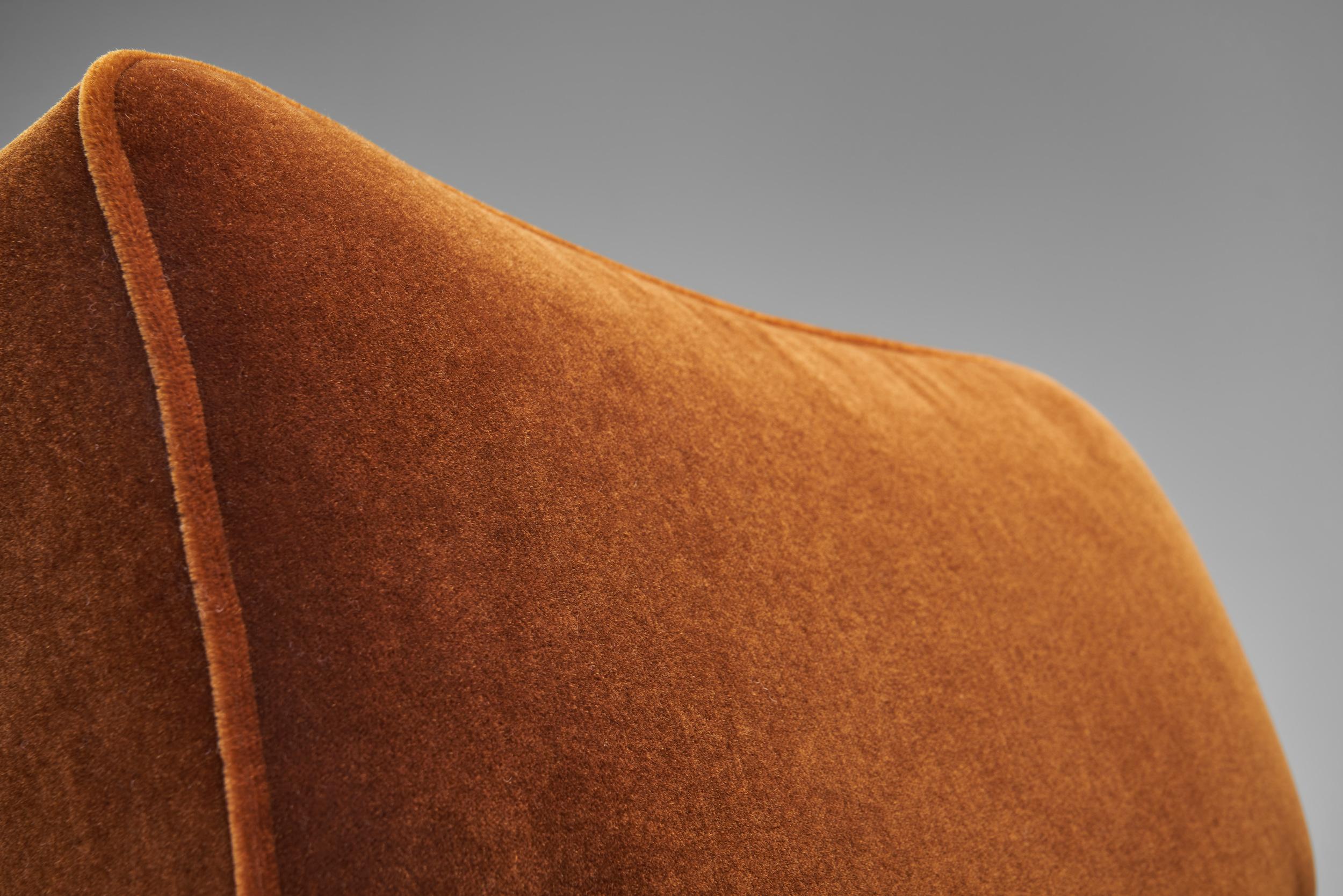 Coppia di poltrone moderne imbottite, Scandinavia Prima metà del XX secolo in vendita 8