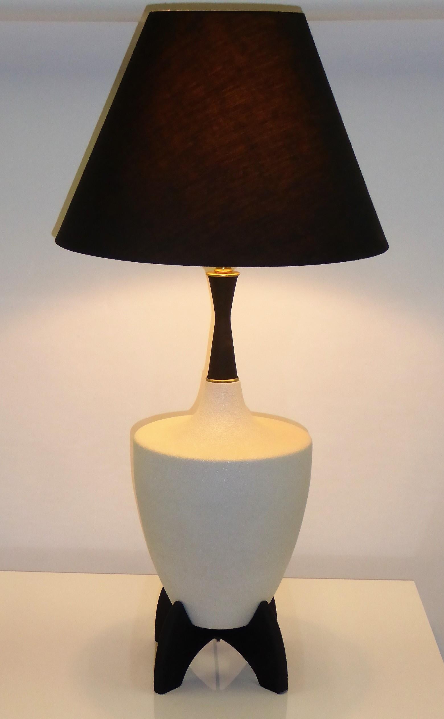 Pair of Modern Urn Shape Ceramic Table Lamps with Black Wood Stand and Neck 2