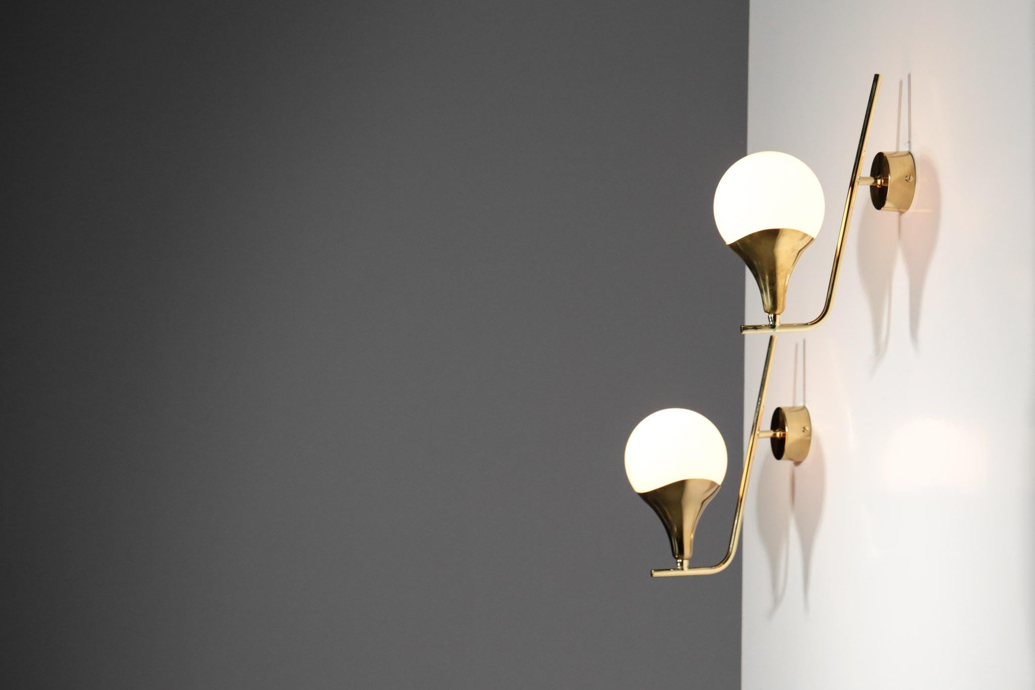 Pair of Modern Wall Light in the Style of Gino Sarfatti, Italian Design For Sale 4