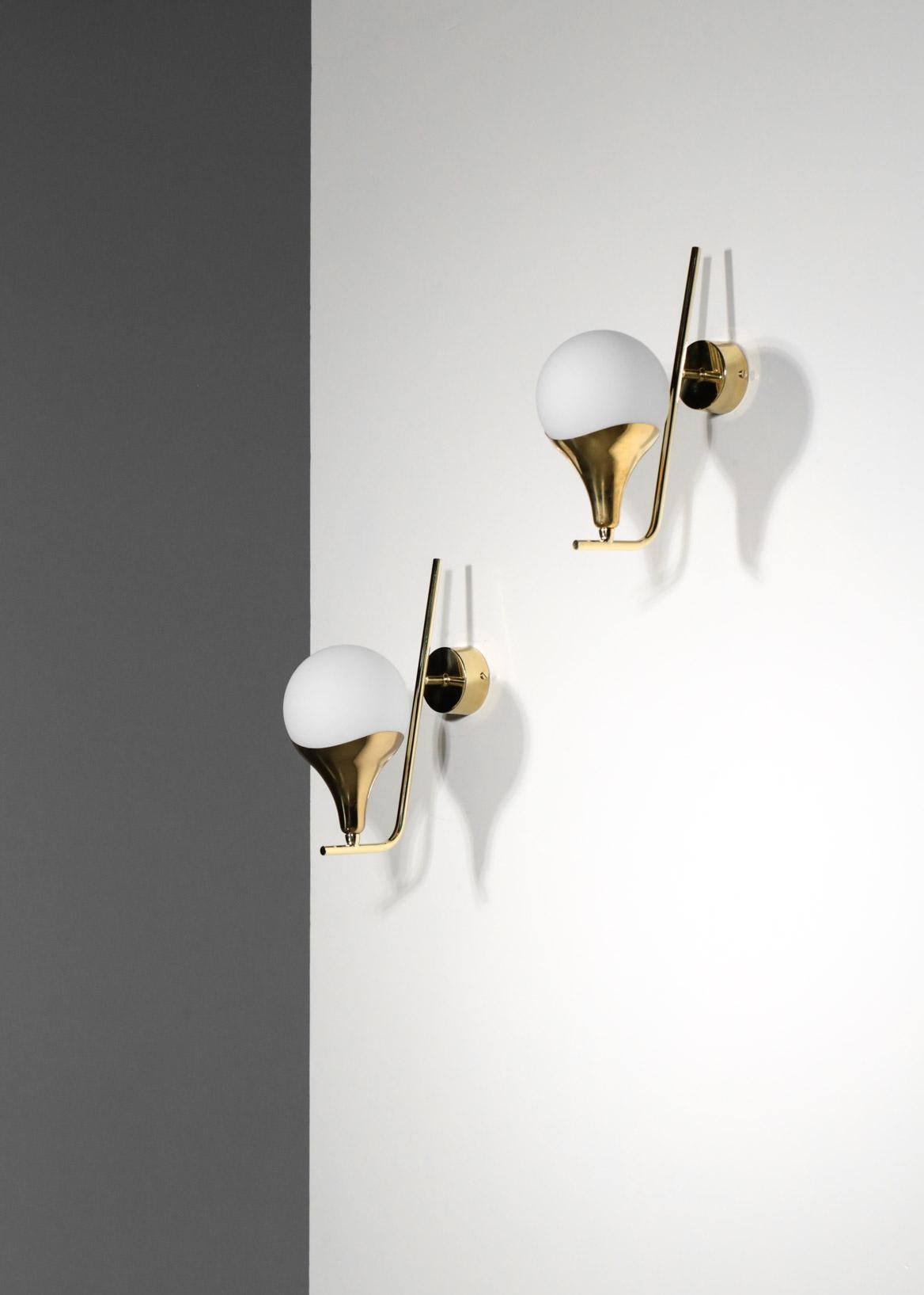Pair of Modern Wall Light in the Style of Gino Sarfatti, Italian Design For Sale 5