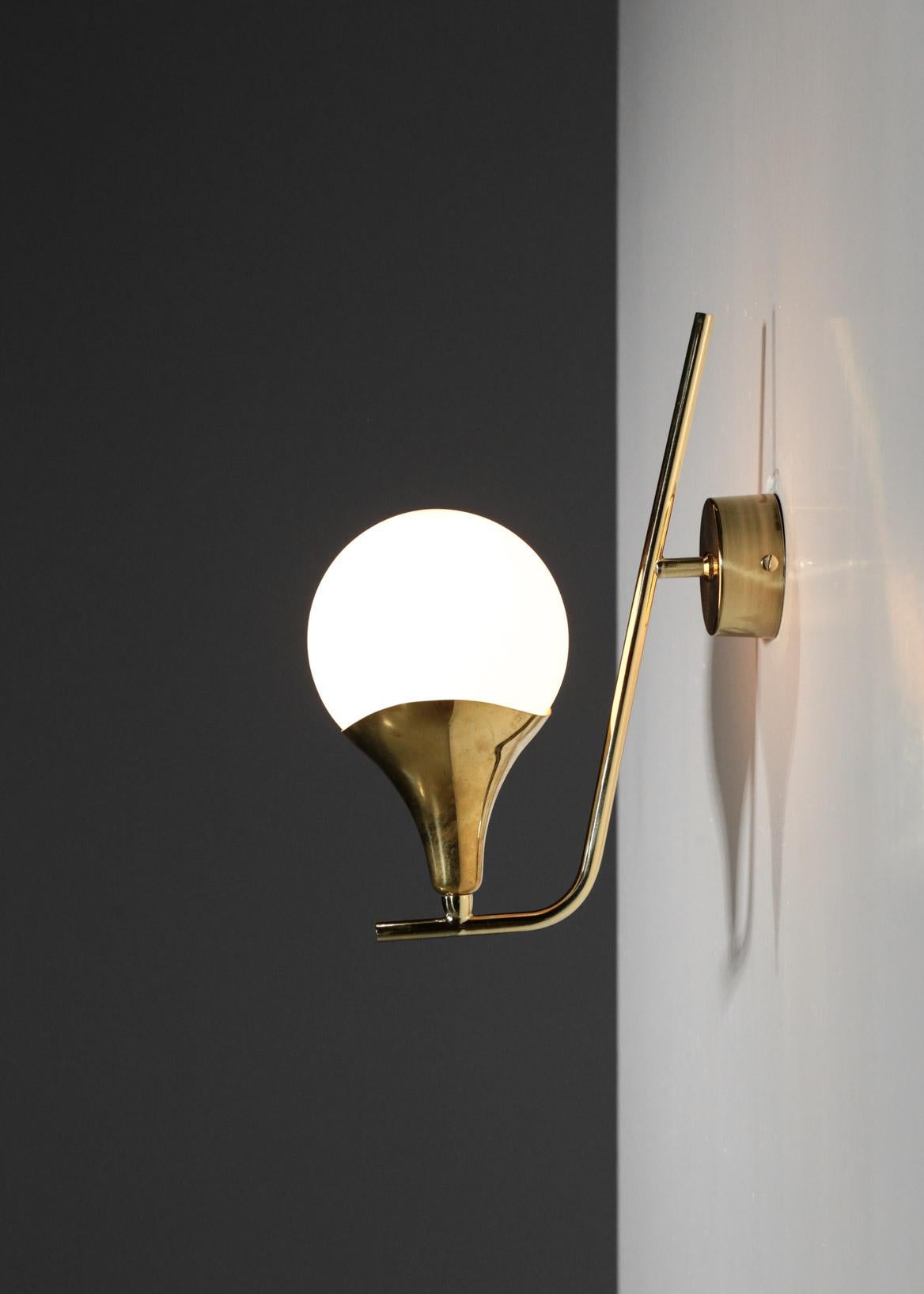 Pair of Modern Wall Light in the Style of Gino Sarfatti, Italian Design For Sale 6