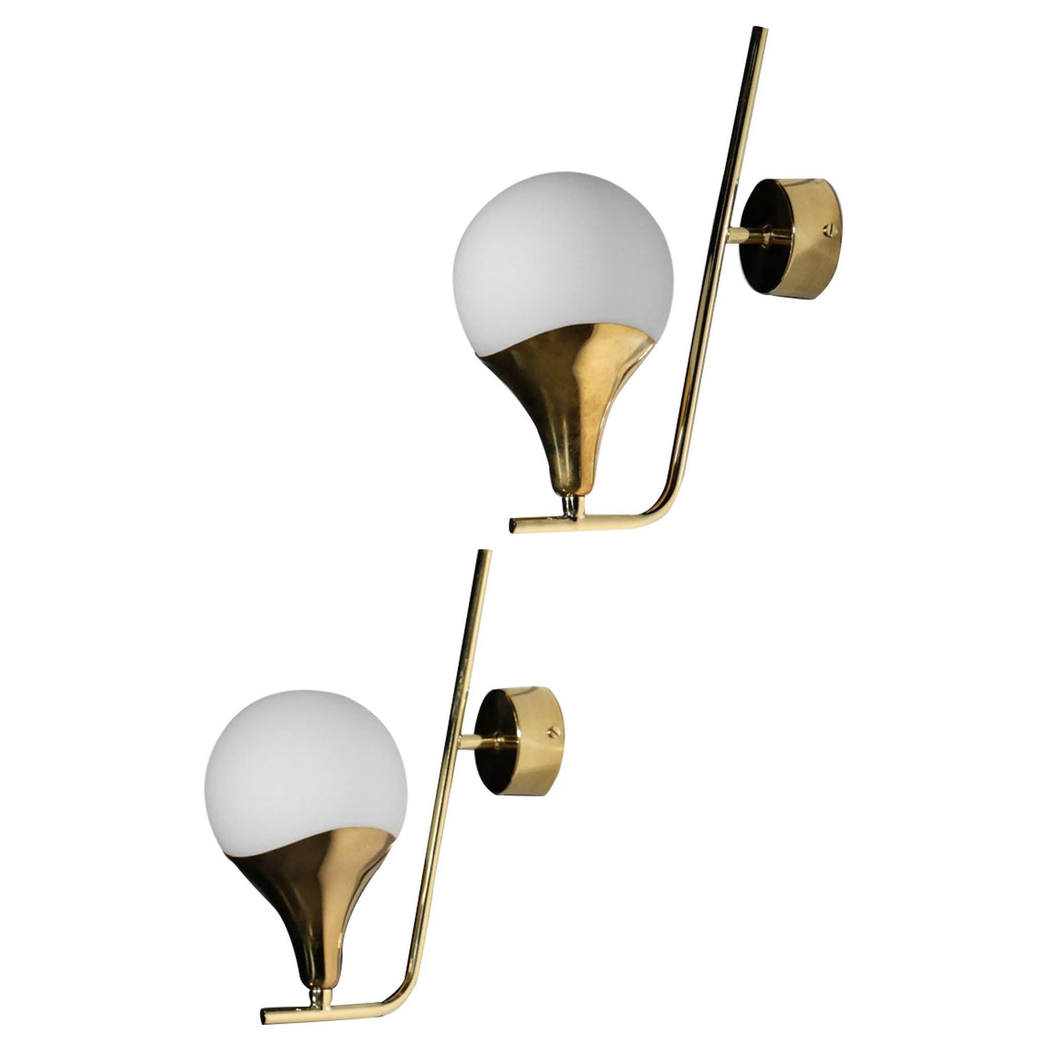Pair of Modern Wall Light in the Style of Gino Sarfatti, Italian Design For Sale
