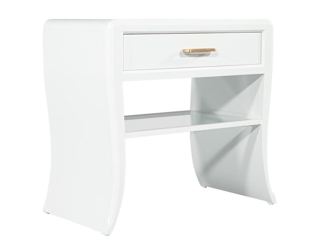 Pair of Modern White Curved Nightstand End Tables For Sale 3