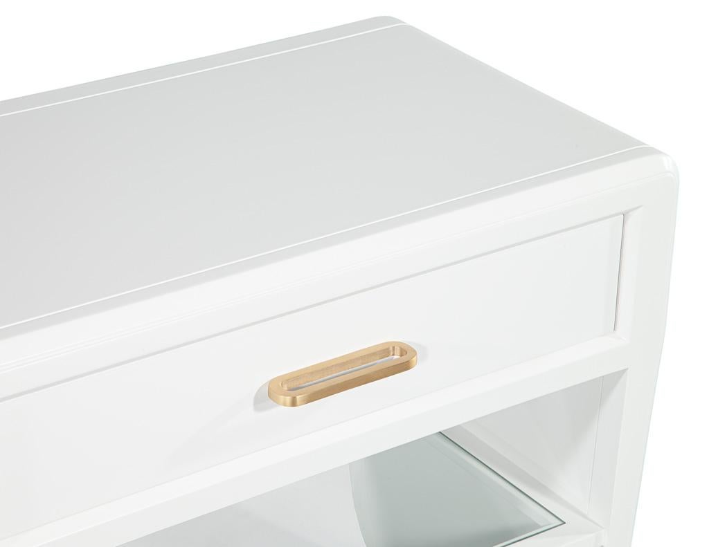Pair of Modern White Curved Nightstand End Tables For Sale 1
