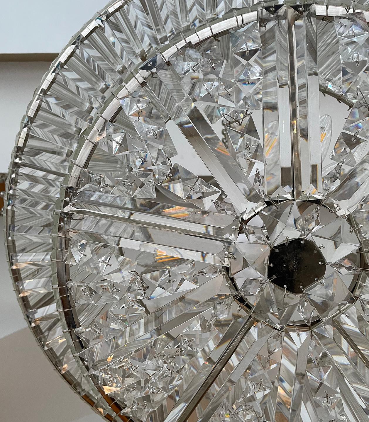 Moderne Kristall-Leuchten, ein Paar, einzeln verkauft im Zustand „Gut“ im Angebot in New York, NY
